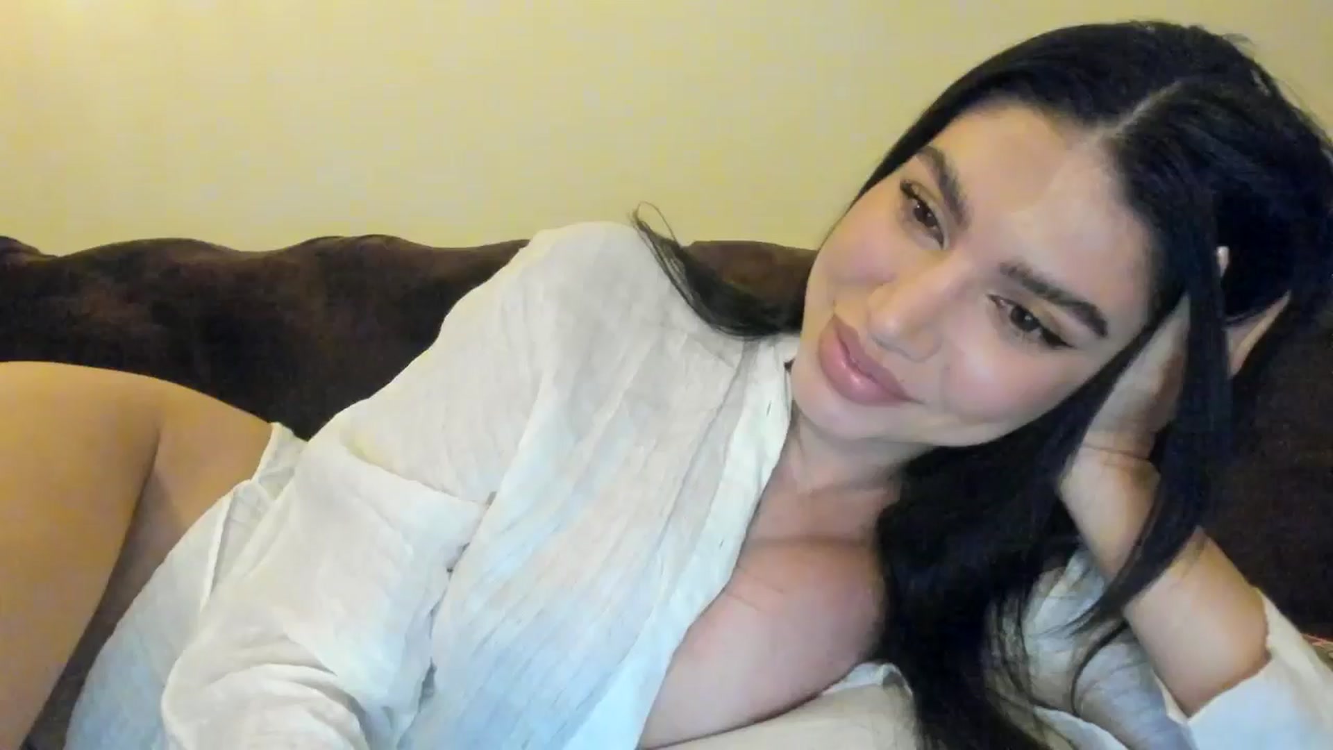 Gallery image thumbnail from SashaLopez's myfreecams stream on, 05/01/2025, 20:59 image 3 of 20