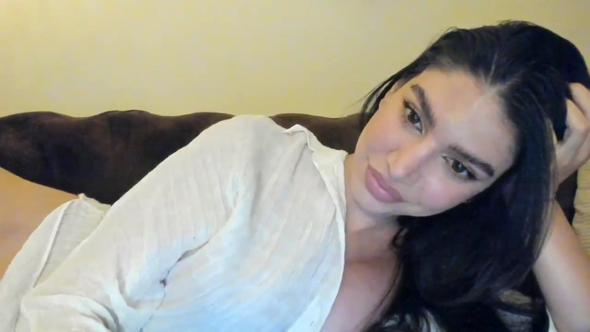 Gallery image thumbnail from SashaLopez's myfreecams stream on, 05/01/2025, 20:59 image 9 of 20