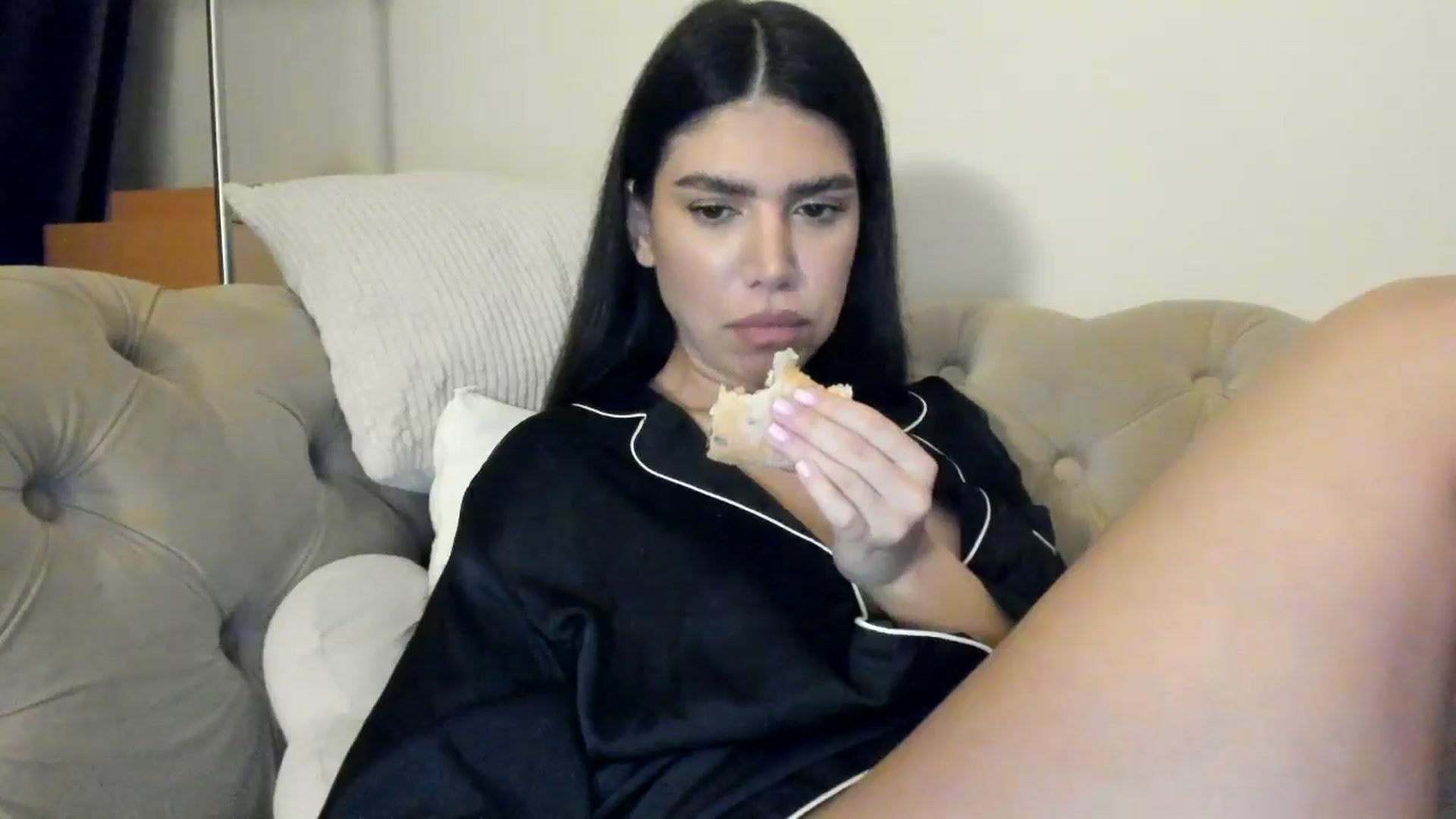Gallery image thumbnail from SashaLopez's myfreecams stream on, 06/02/2025, 21:38 image 5 of 20