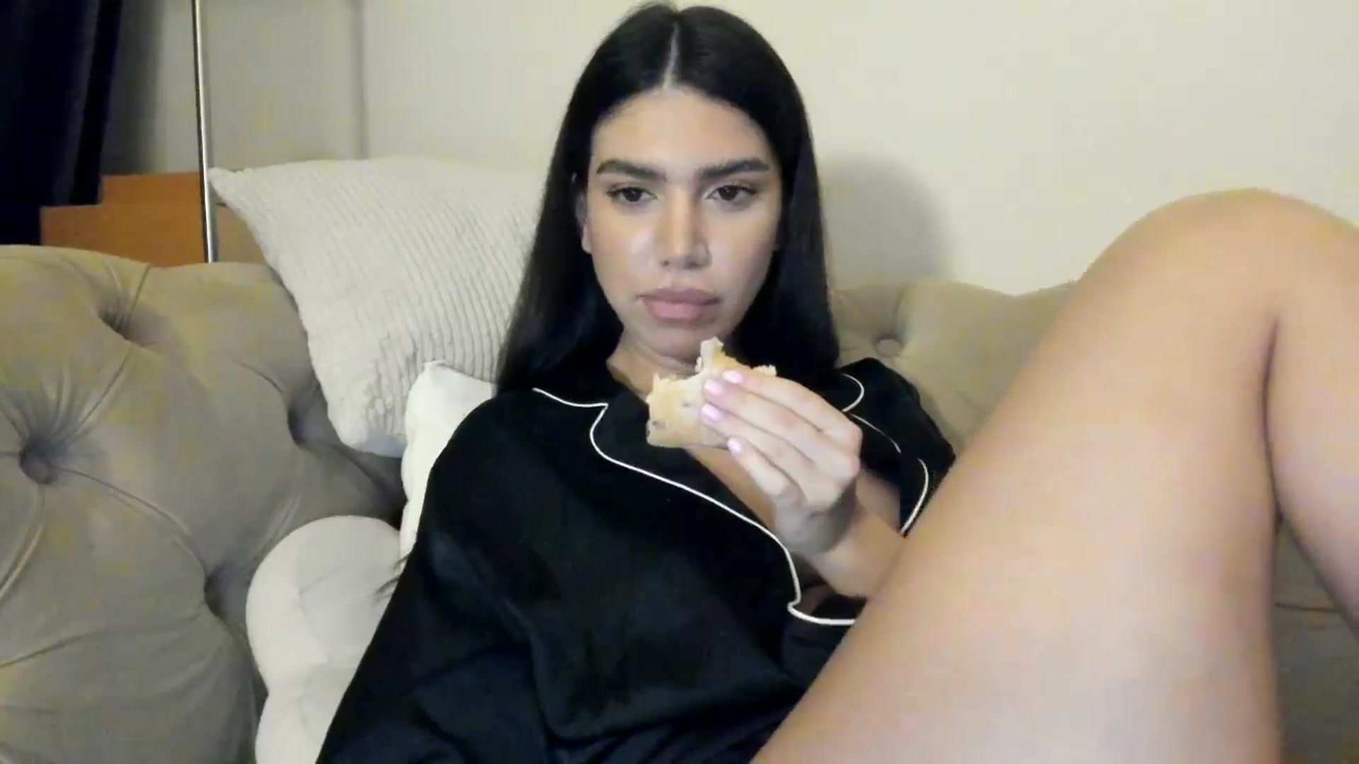 Gallery image thumbnail from SashaLopez's myfreecams stream on, 06/02/2025, 21:38 image 7 of 20