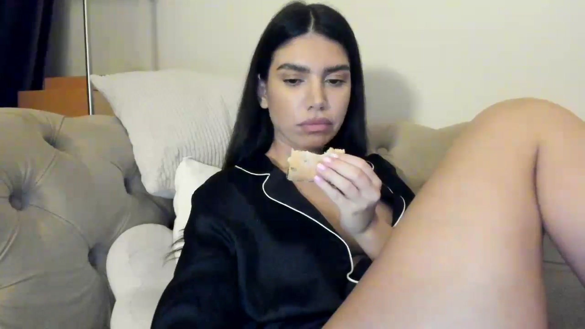 Gallery image thumbnail from SashaLopez's myfreecams stream on, 06/02/2025, 21:38 image 8 of 20