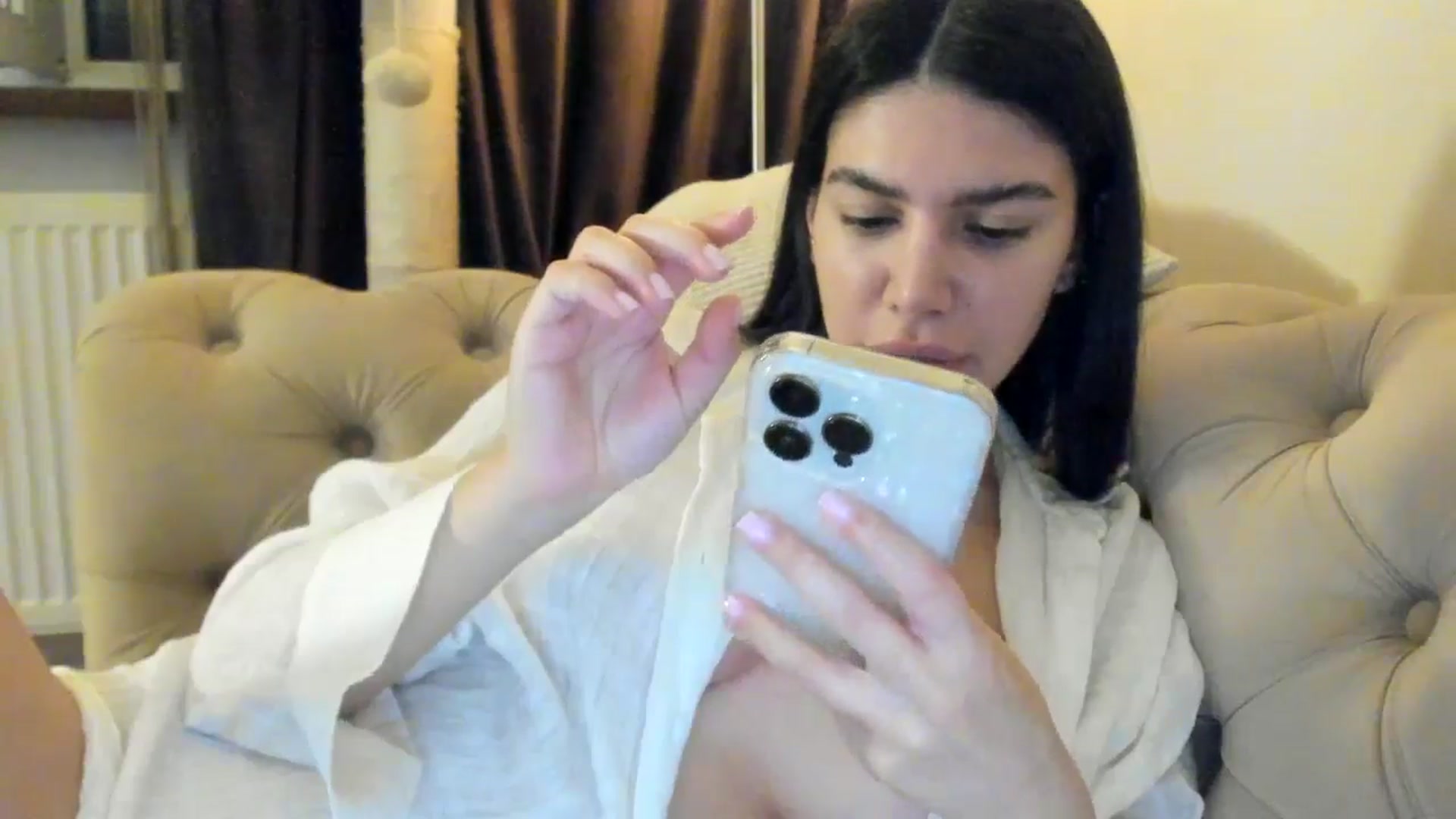 Gallery image thumbnail from SashaLopez's myfreecams stream on, 06/05/2025, 22:09 image 3 of 20