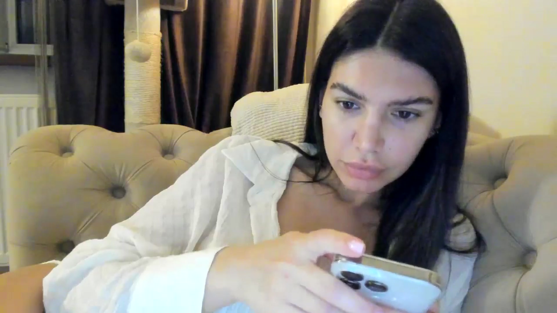 Gallery image thumbnail from SashaLopez's myfreecams stream on, 06/05/2025, 22:38 image 4 of 20