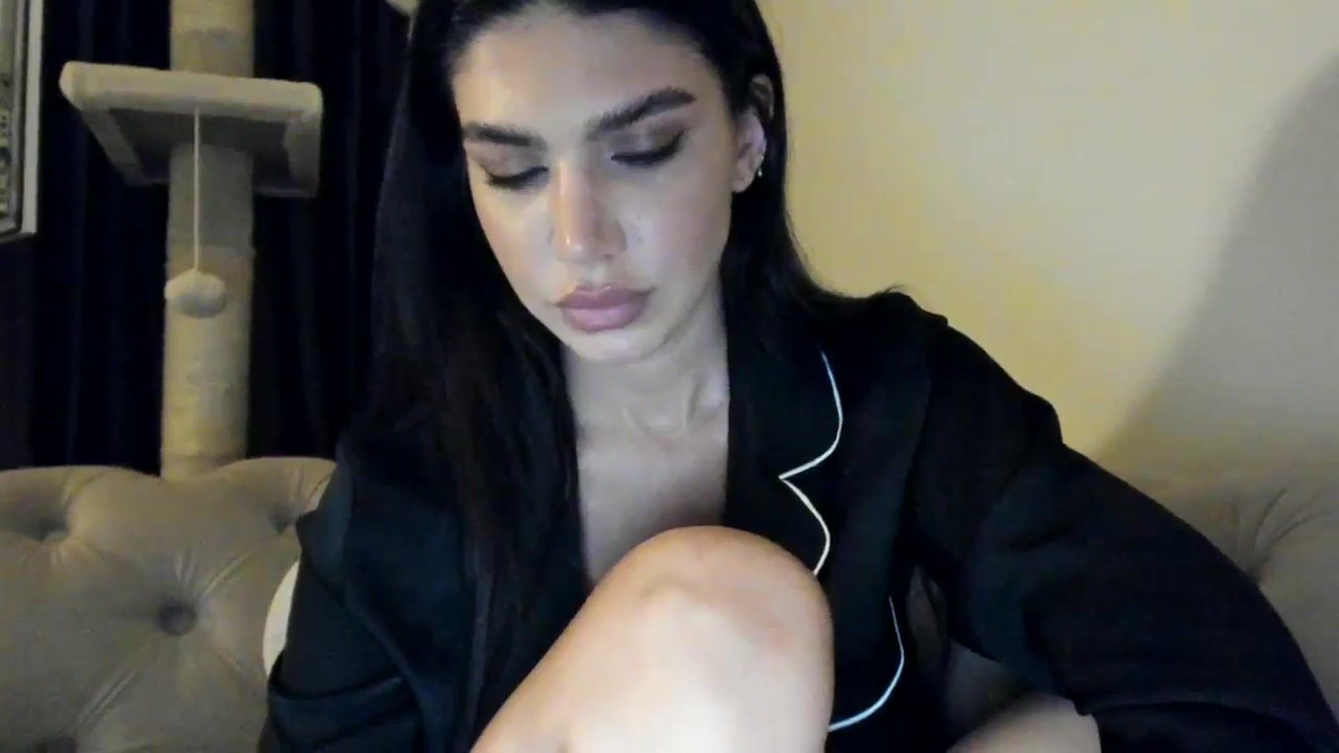 Gallery image thumbnail from SashaLopez's myfreecams stream on, 06/08/2025, 22:05 image 3 of 20
