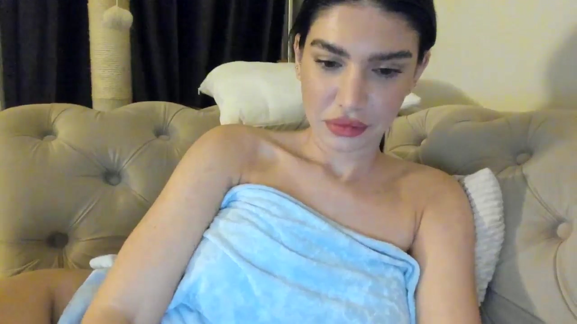 Gallery image thumbnail from SashaLopez's myfreecams stream on, 06/10/2025, 21:59 image 16 of 20