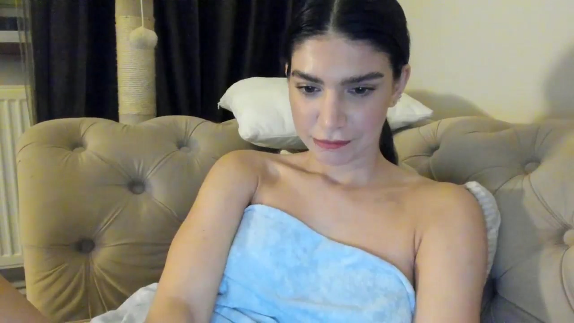 Gallery image thumbnail from SashaLopez's myfreecams stream on, 06/10/2025, 21:59 image 9 of 20