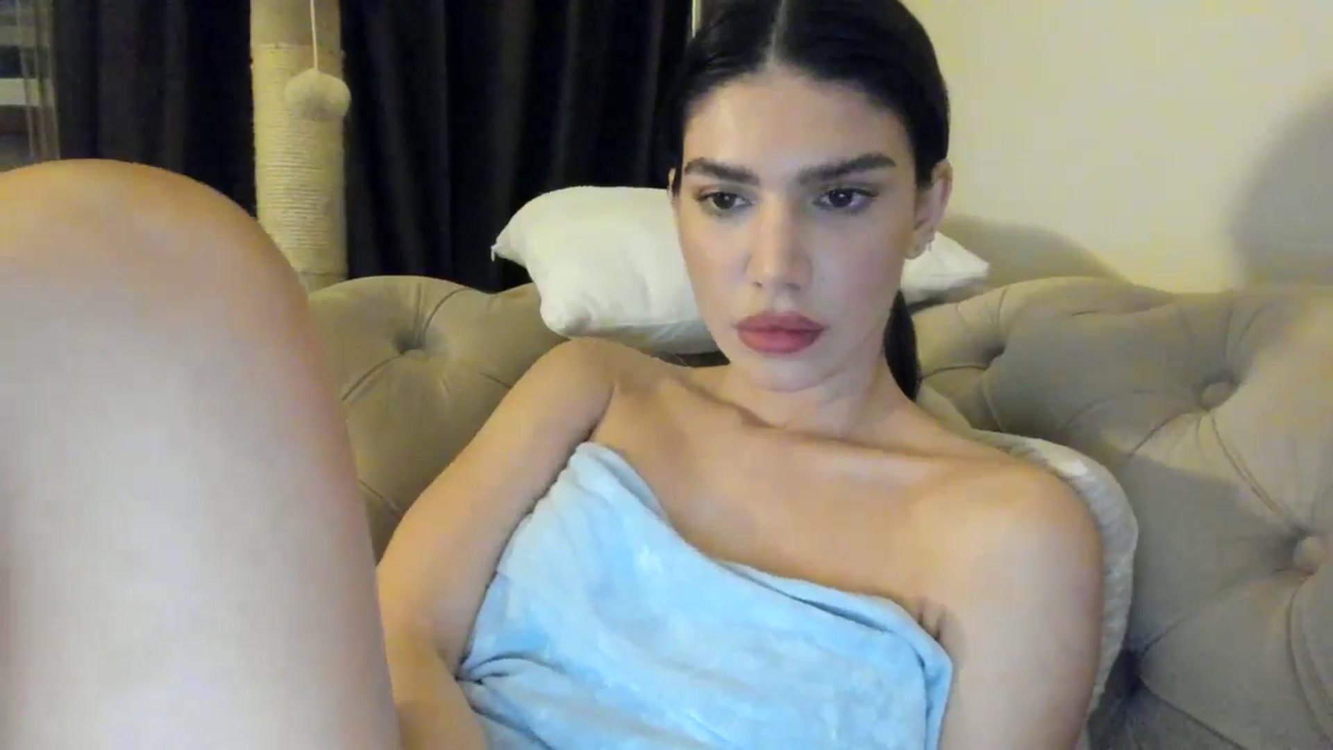 Gallery image thumbnail from SashaLopez's myfreecams stream on, 06/10/2025, 21:59 image 7 of 20