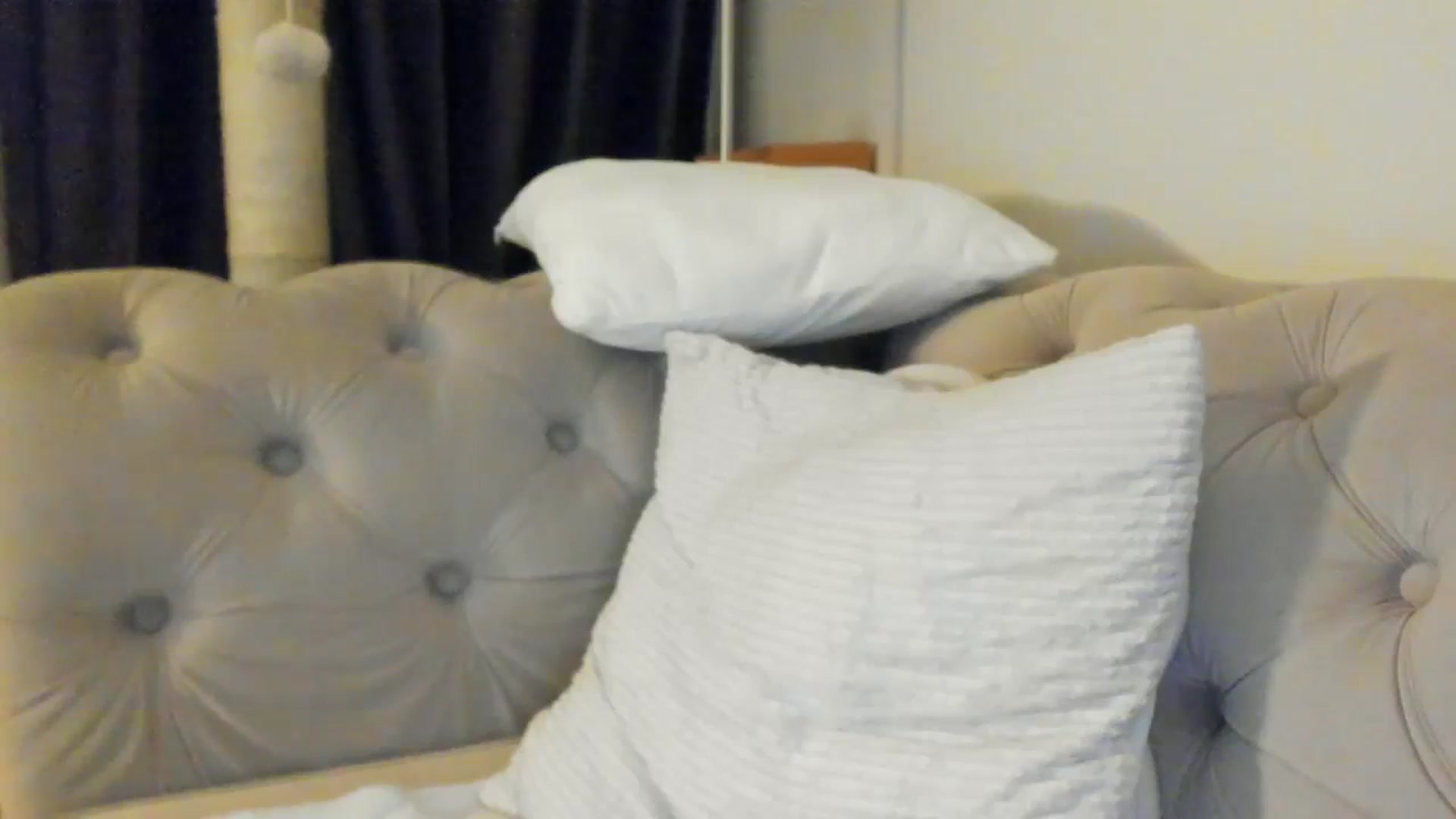 Gallery image thumbnail from SashaLopez's myfreecams stream on, 06/10/2025, 21:59 image 15 of 20