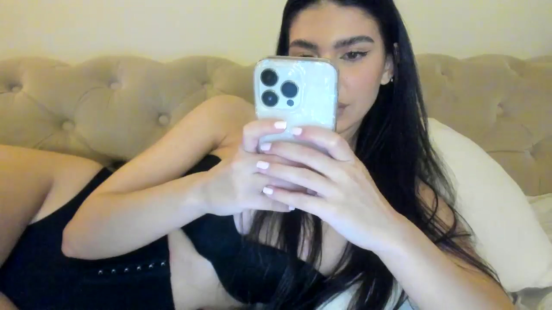 Gallery image thumbnail from SashaLopez's myfreecams stream on, 06/20/2025, 22:19 image 19 of 20