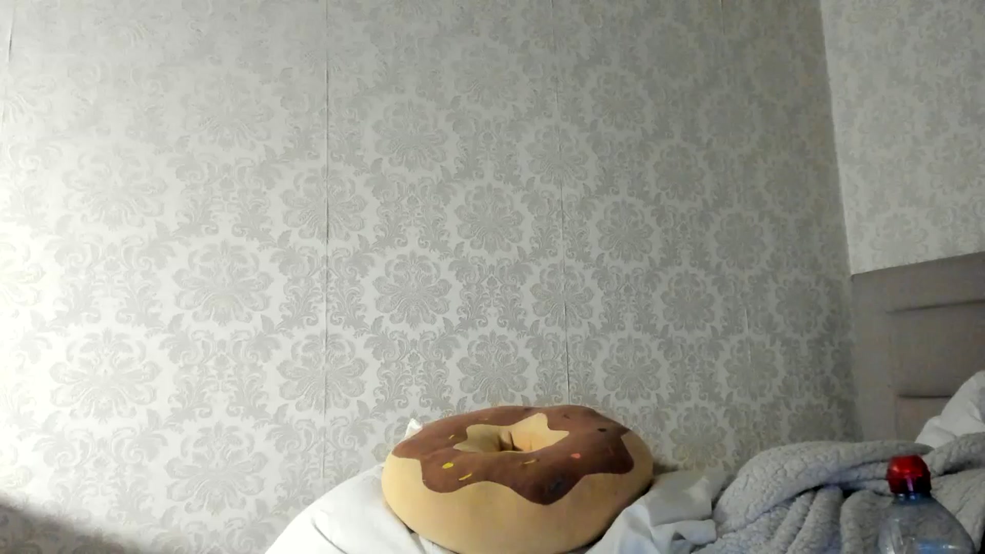Gallery image thumbnail from SashaLopez's myfreecams stream on, 06/21/2025, 24:10 image 6 of 20