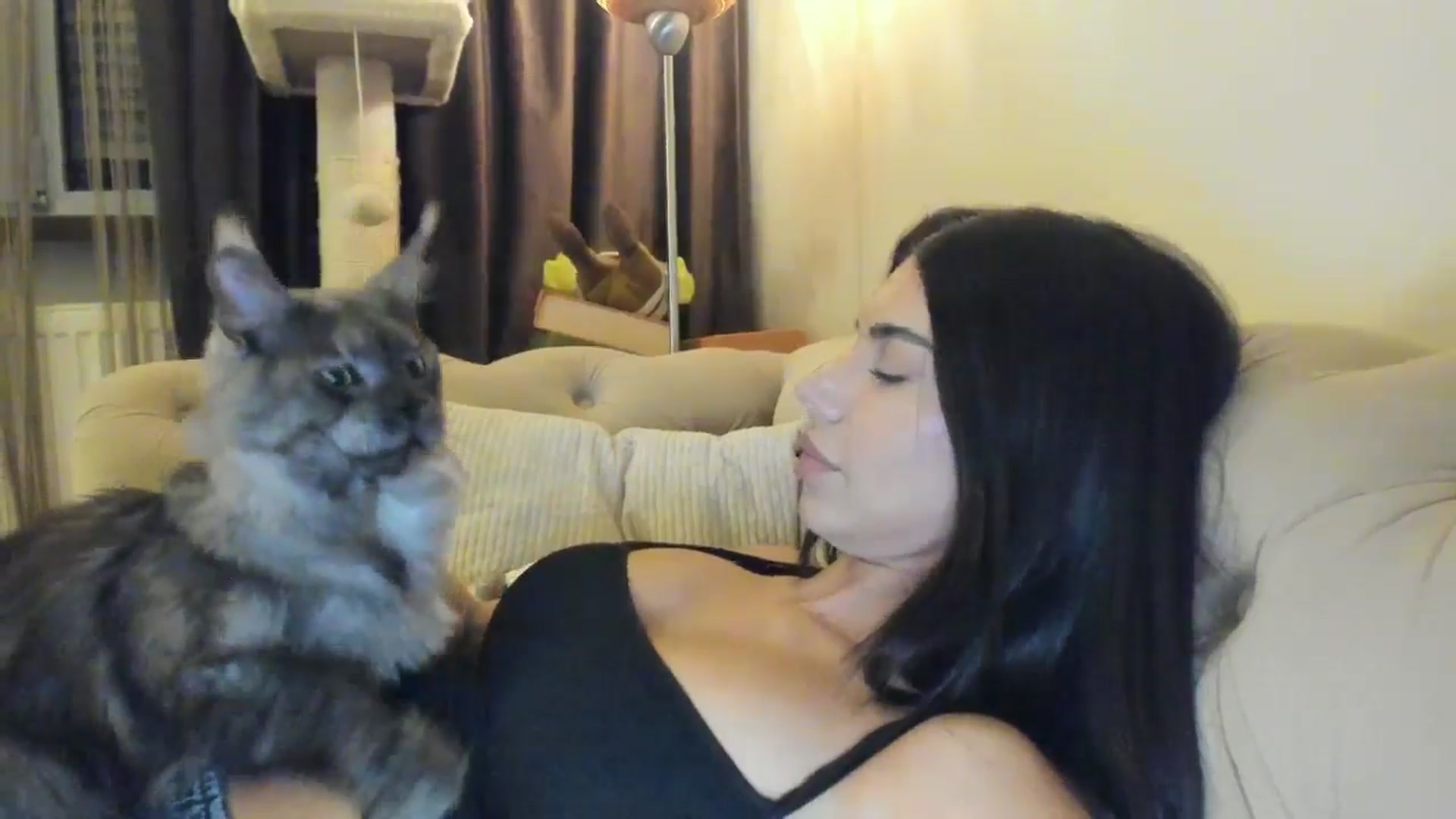 Gallery image thumbnail from SashaLopez's myfreecams stream on, 09/07/2025, 21:07 image 7 of 20