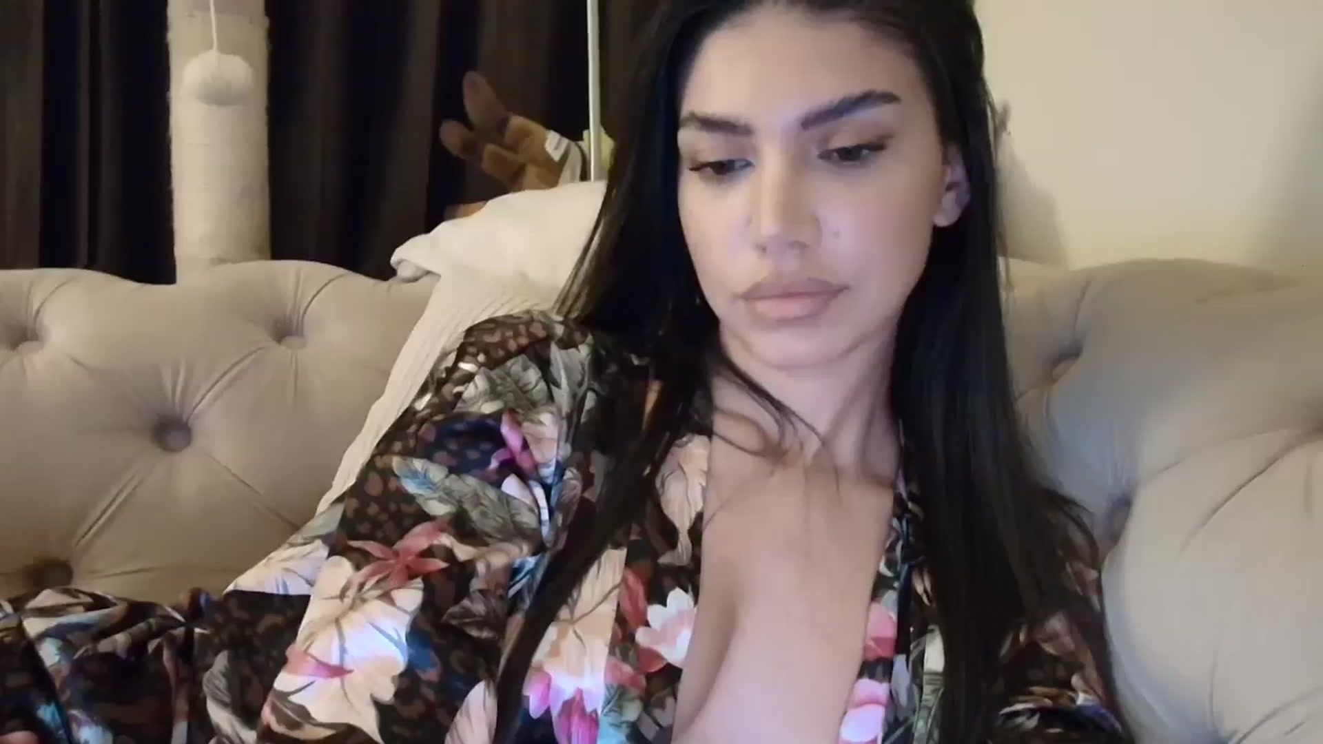 Gallery image thumbnail from SashaLopez's myfreecams stream on, 09/08/2025, 22:23 image 13 of 20