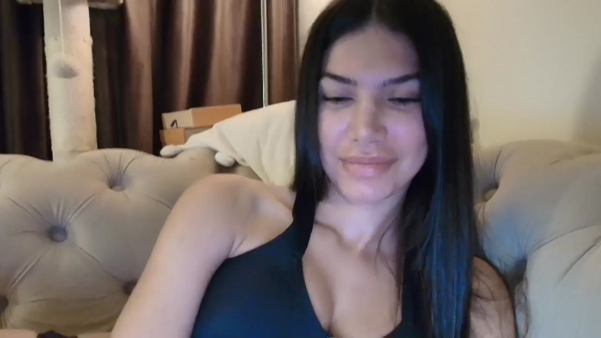 Gallery image thumbnail from SashaLopez's myfreecams stream on, 09/11/2025, 20:34 image 19 of 20