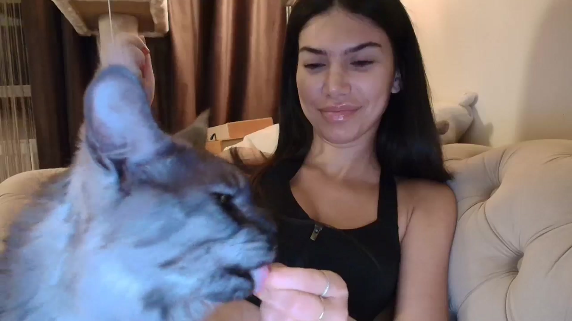 Gallery image thumbnail from SashaLopez's myfreecams stream on, 09/11/2025, 20:34 image 2 of 20