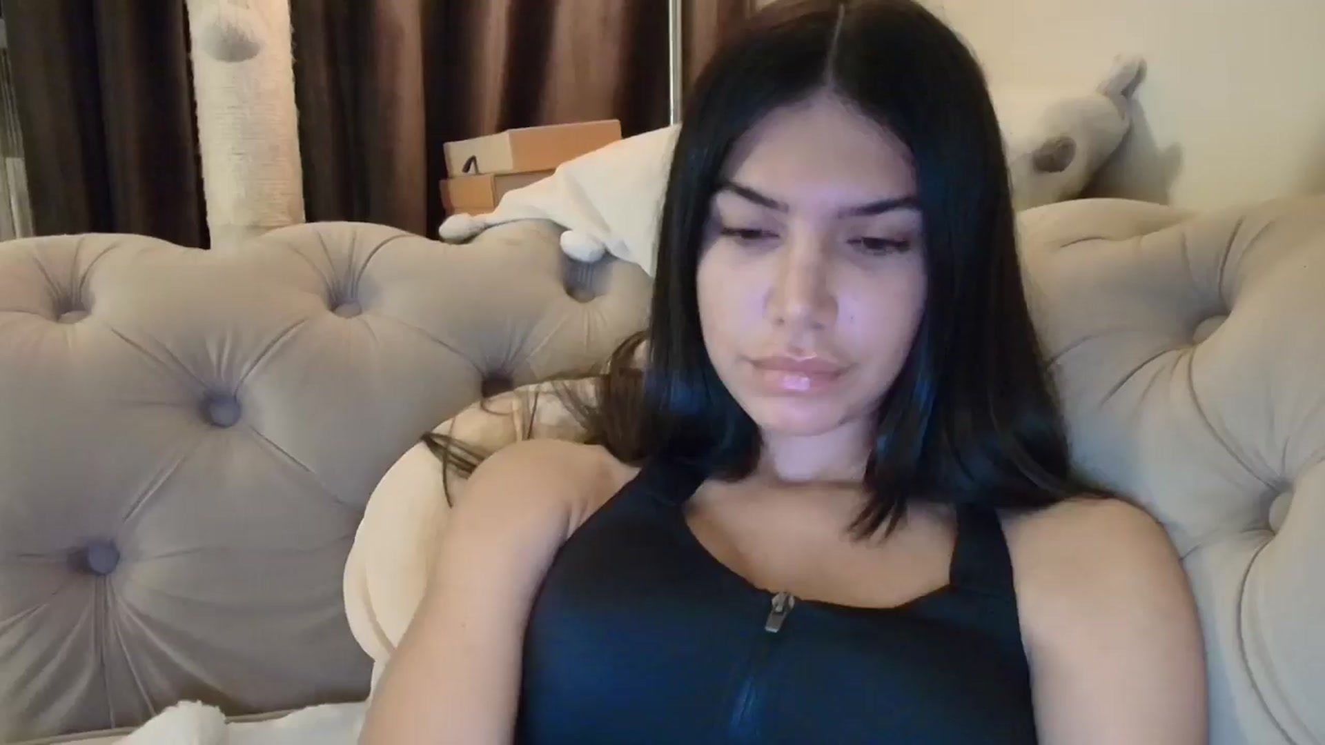 Gallery image thumbnail from SashaLopez's myfreecams stream on, 09/11/2025, 20:34 image 14 of 20