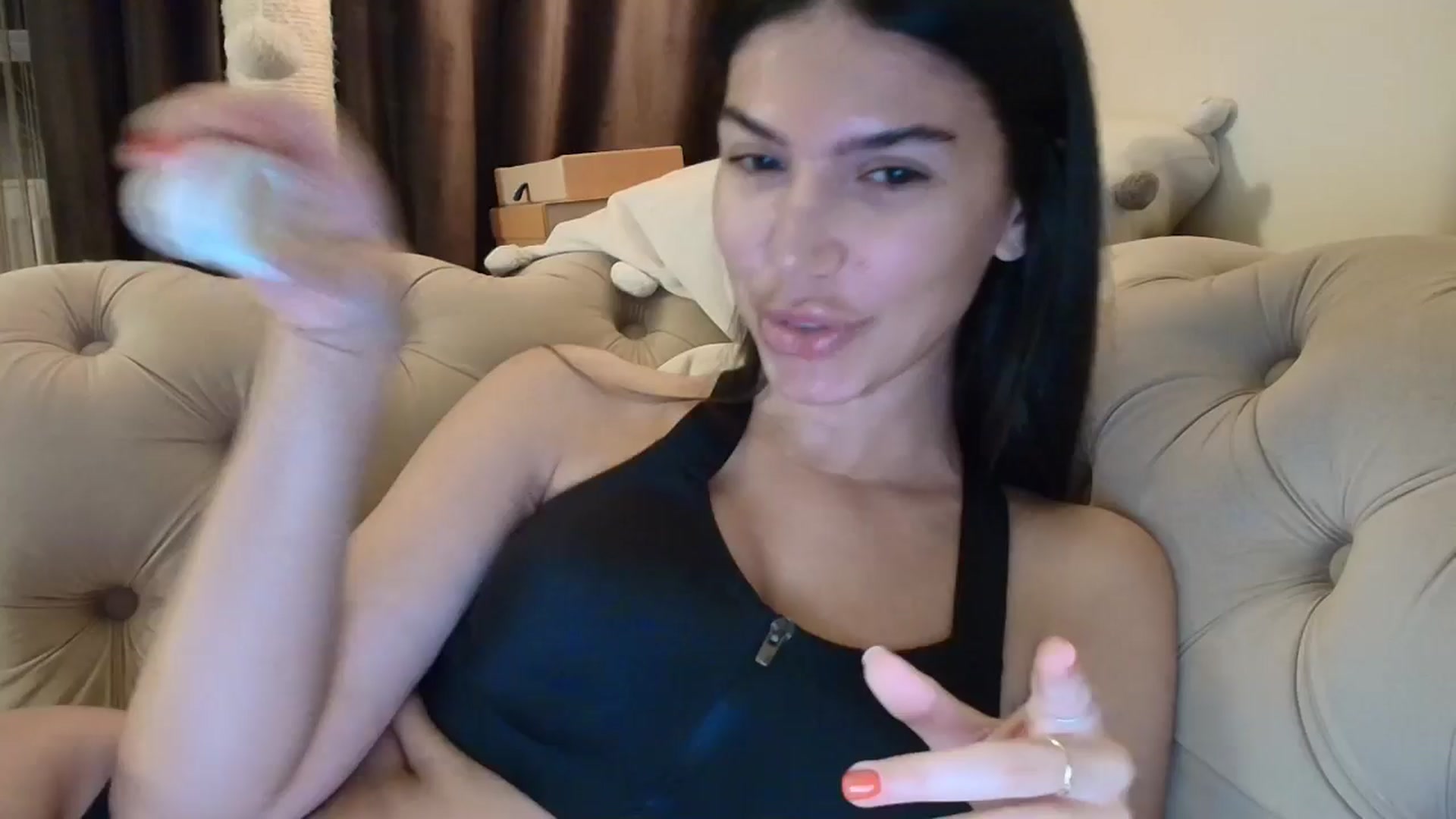 Gallery image thumbnail from SashaLopez's myfreecams stream on, 09/11/2025, 20:34 image 1 of 20