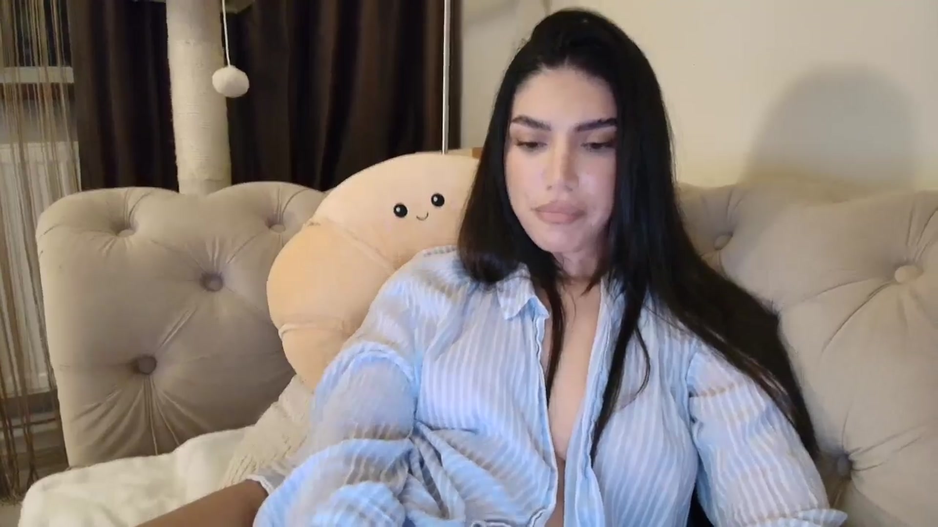 Gallery image thumbnail from SashaLopez's myfreecams stream on, 09/14/2025, 21:00 image 5 of 20