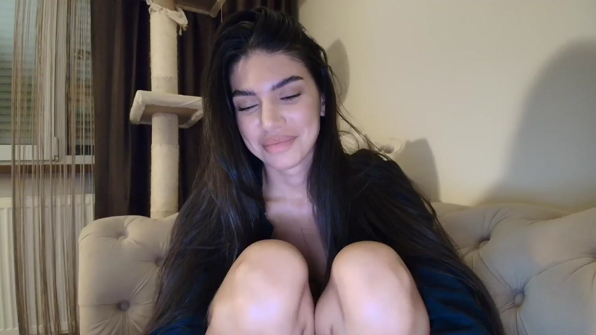 Gallery image thumbnail from SashaLopez's myfreecams stream on, 09/17/2025, 01:12 image 1 of 20
