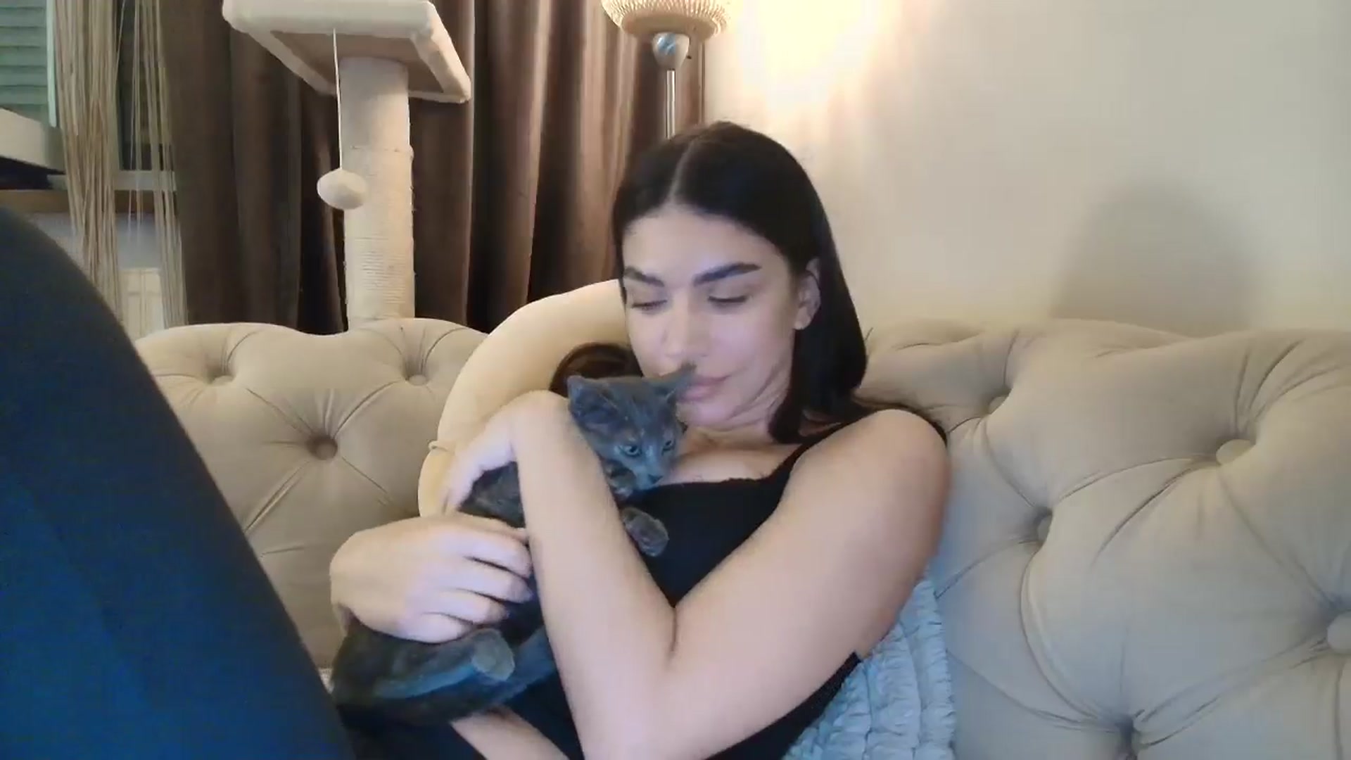 Gallery image thumbnail from SashaLopez's myfreecams stream on, 09/22/2025, 24:21 image 5 of 20