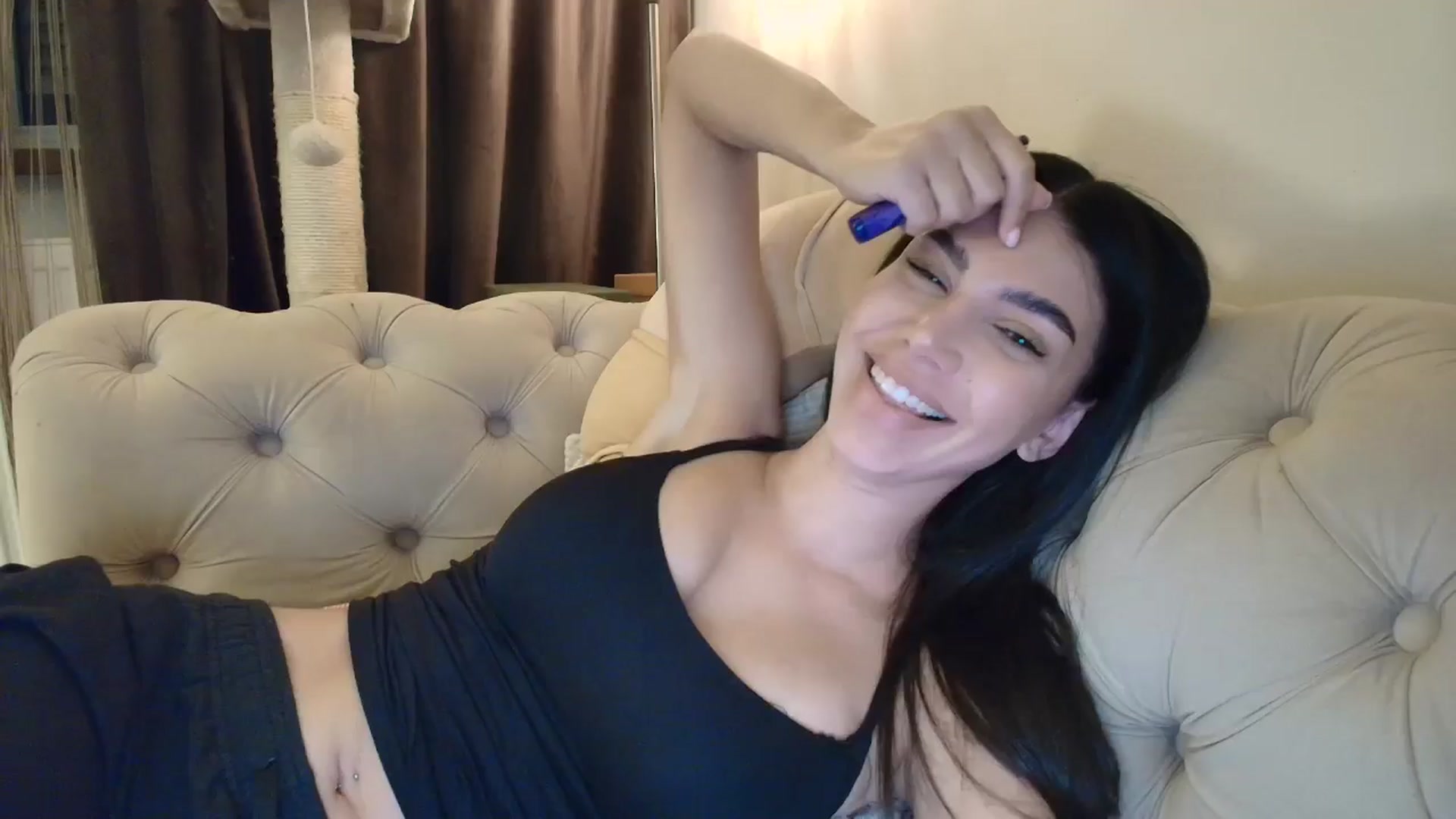 Gallery image thumbnail from SashaLopez's myfreecams stream on, 09/22/2025, 24:21 image 12 of 20