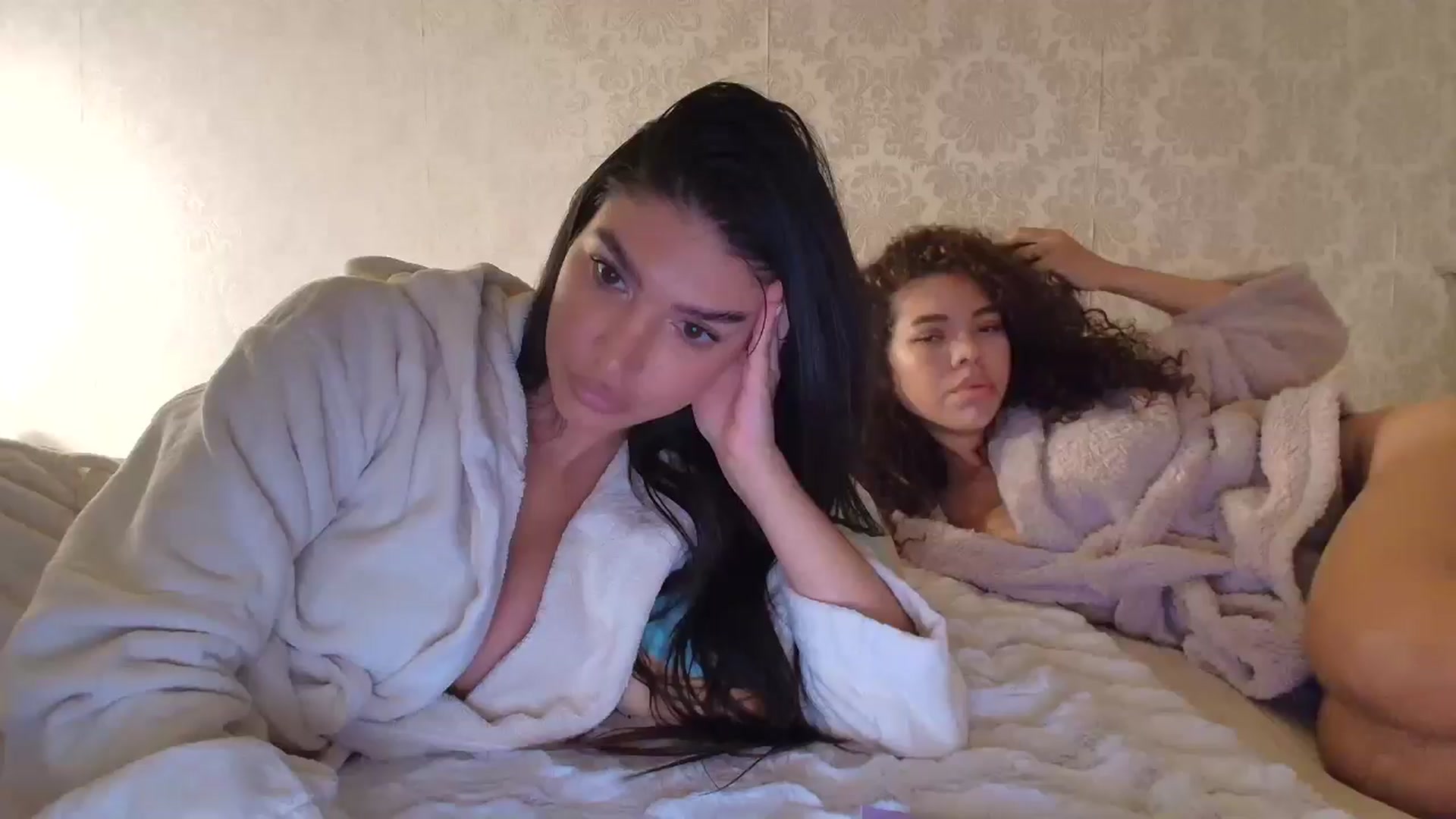 Gallery image thumbnail from SashaLopez's myfreecams stream on, 09/28/2025, 18:17 image 7 of 20