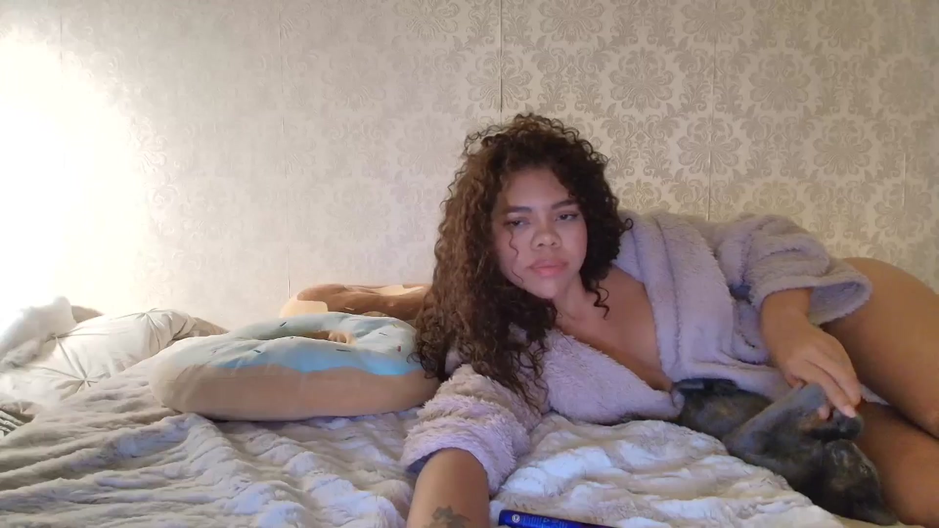 Gallery image thumbnail from SashaLopez's myfreecams stream on, 09/28/2025, 19:17 image 18 of 20