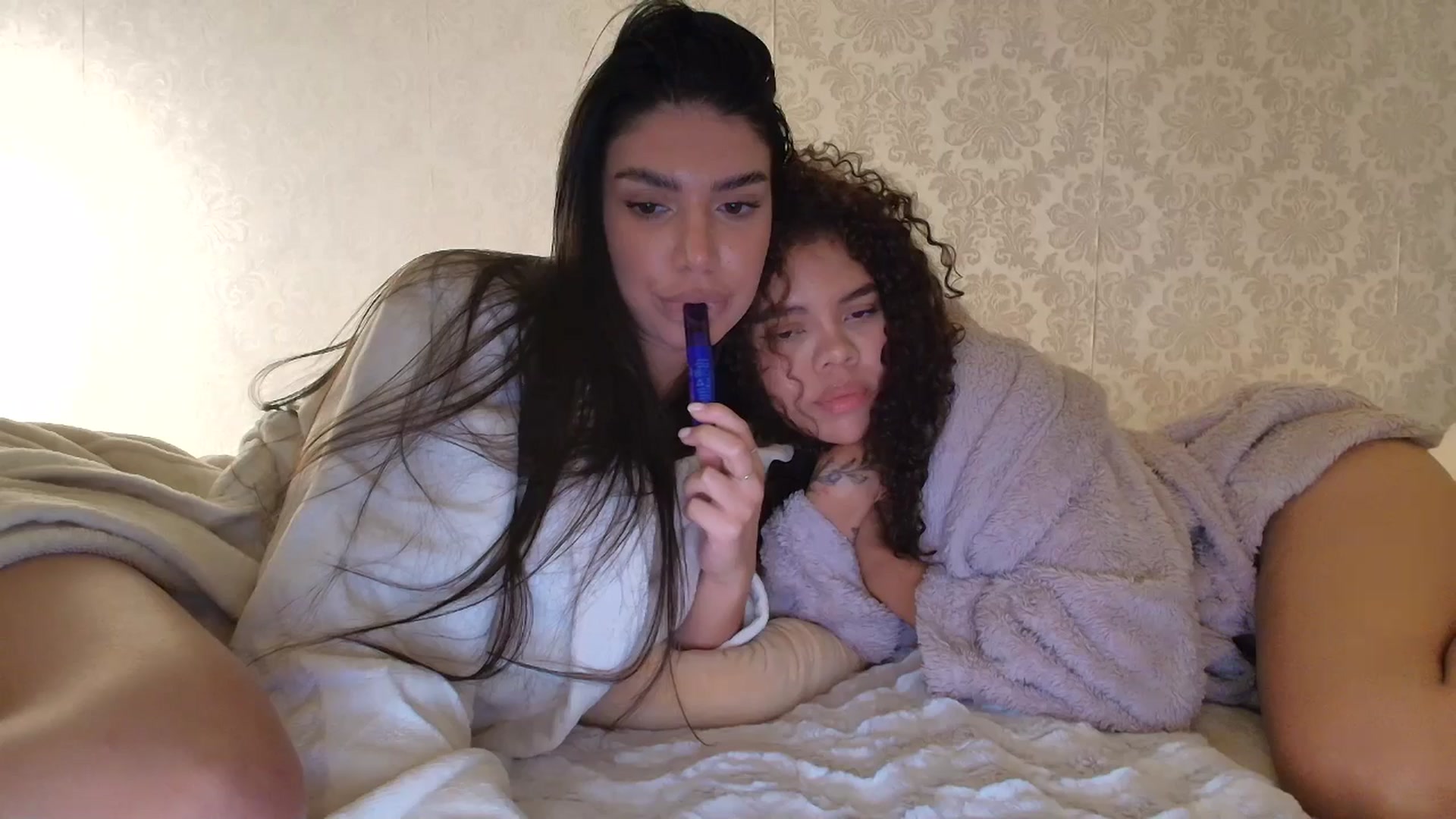 Gallery image thumbnail from SashaLopez's myfreecams stream on, 09/28/2025, 19:17 image 16 of 20