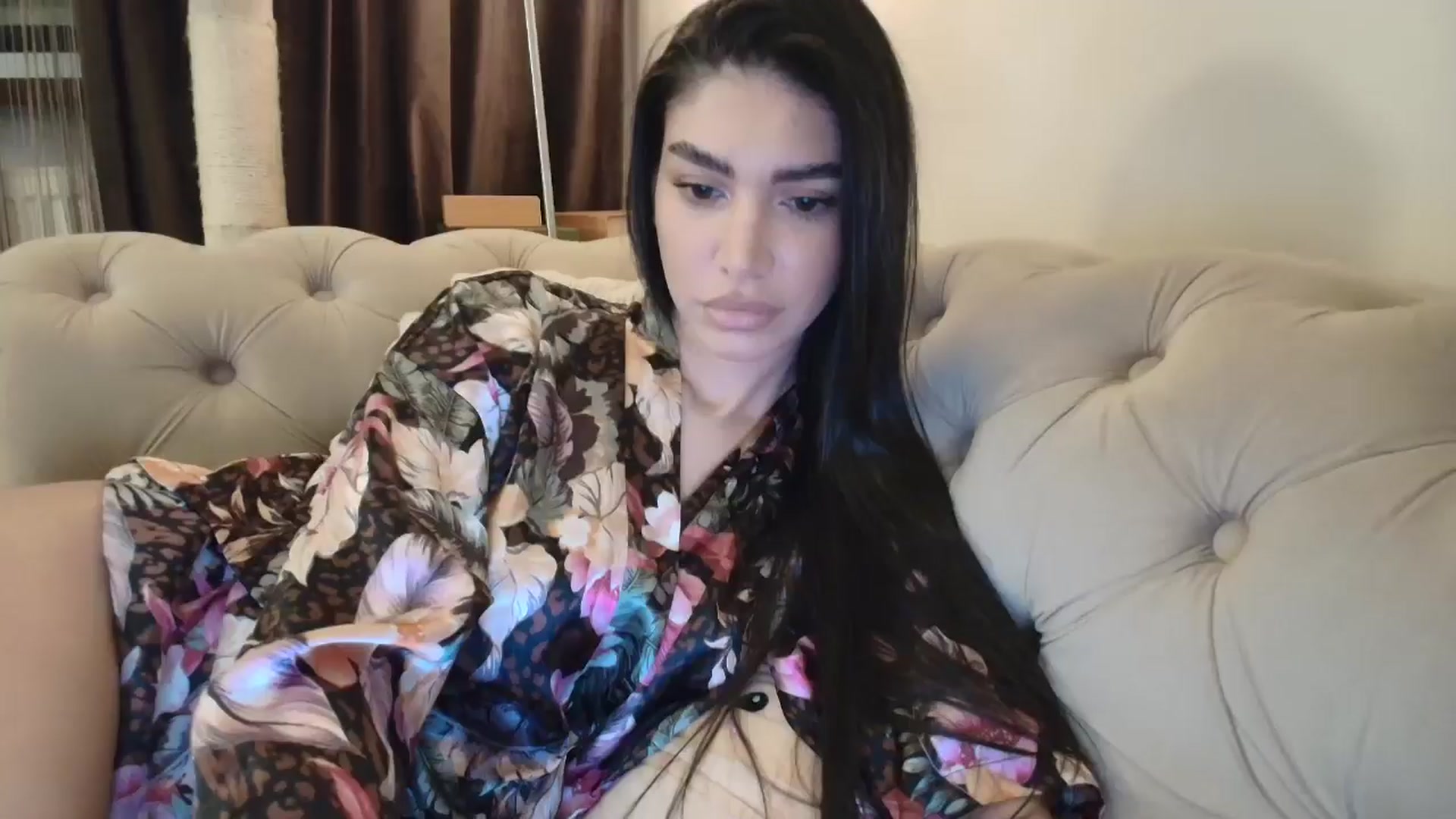 Gallery image thumbnail from SashaLopez's myfreecams stream on, 10/01/2025, 21:01 image 4 of 20