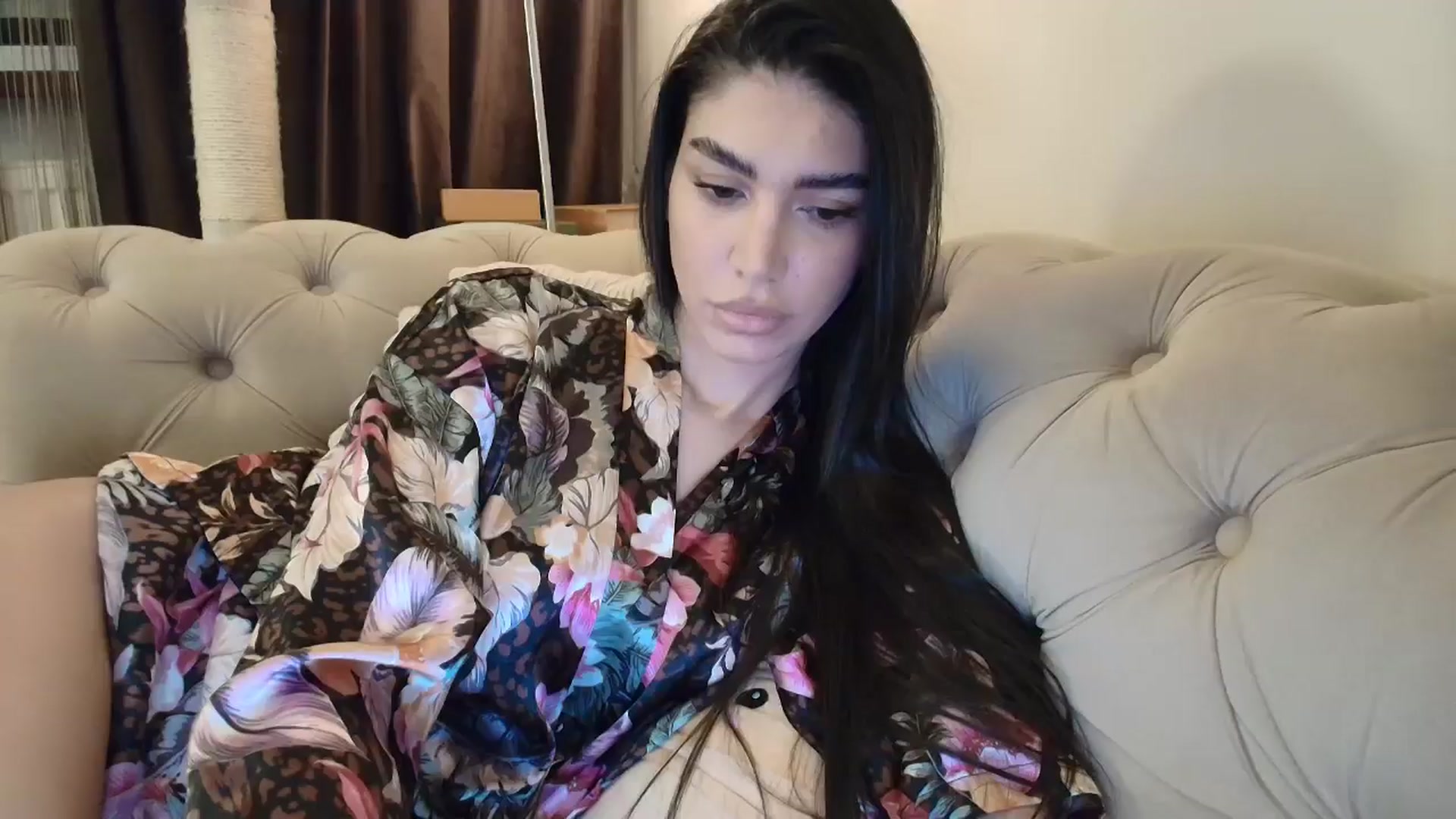 Gallery image thumbnail from SashaLopez's myfreecams stream on, 10/01/2025, 21:01 image 5 of 20