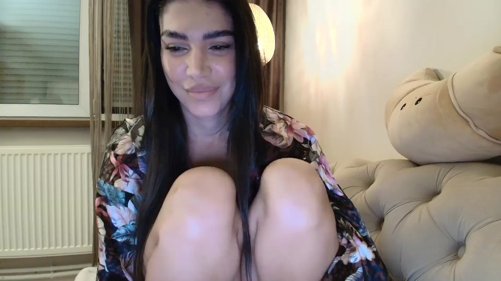 Gallery image thumbnail from SashaLopez's myfreecams stream on, 10/01/2025, 21:54 image 11 of 20
