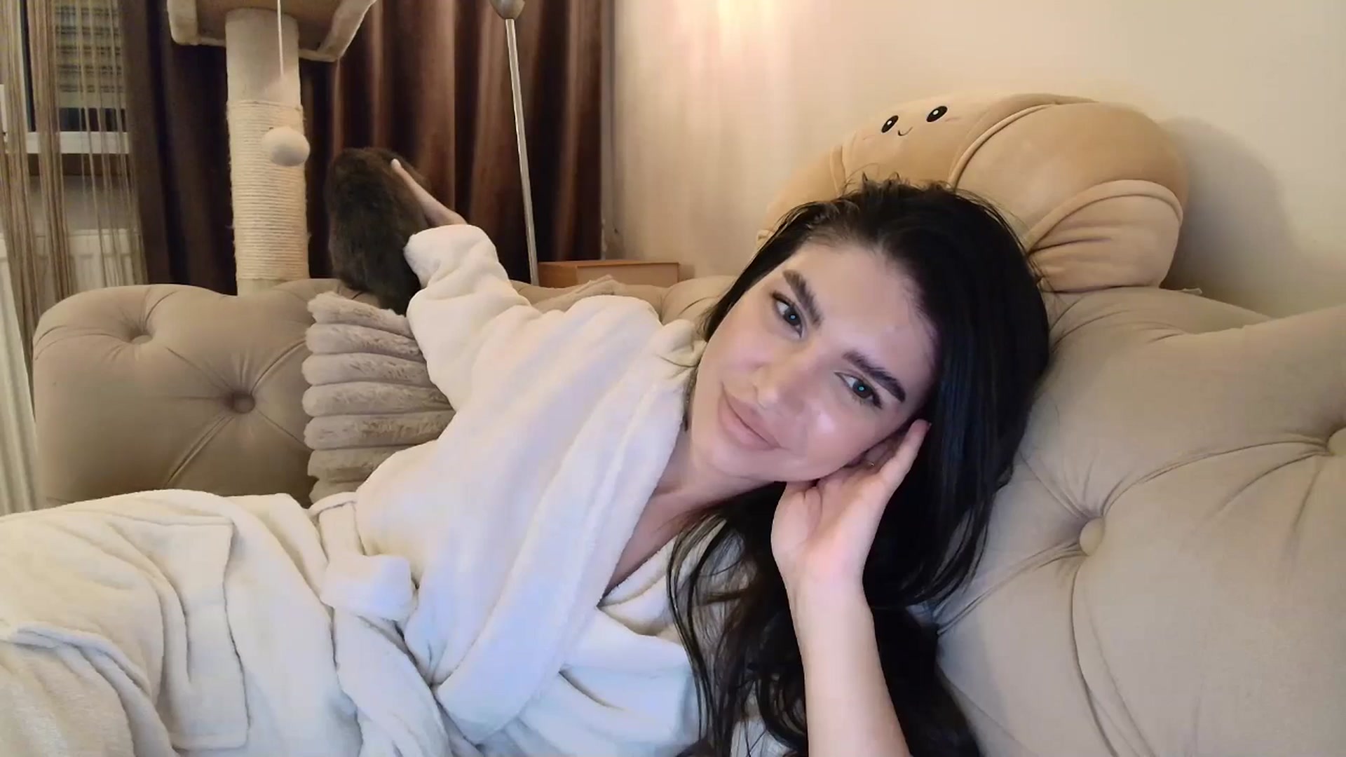 Gallery image thumbnail from SashaLopez's myfreecams stream on, 10/02/2025, 24:02 image 14 of 20