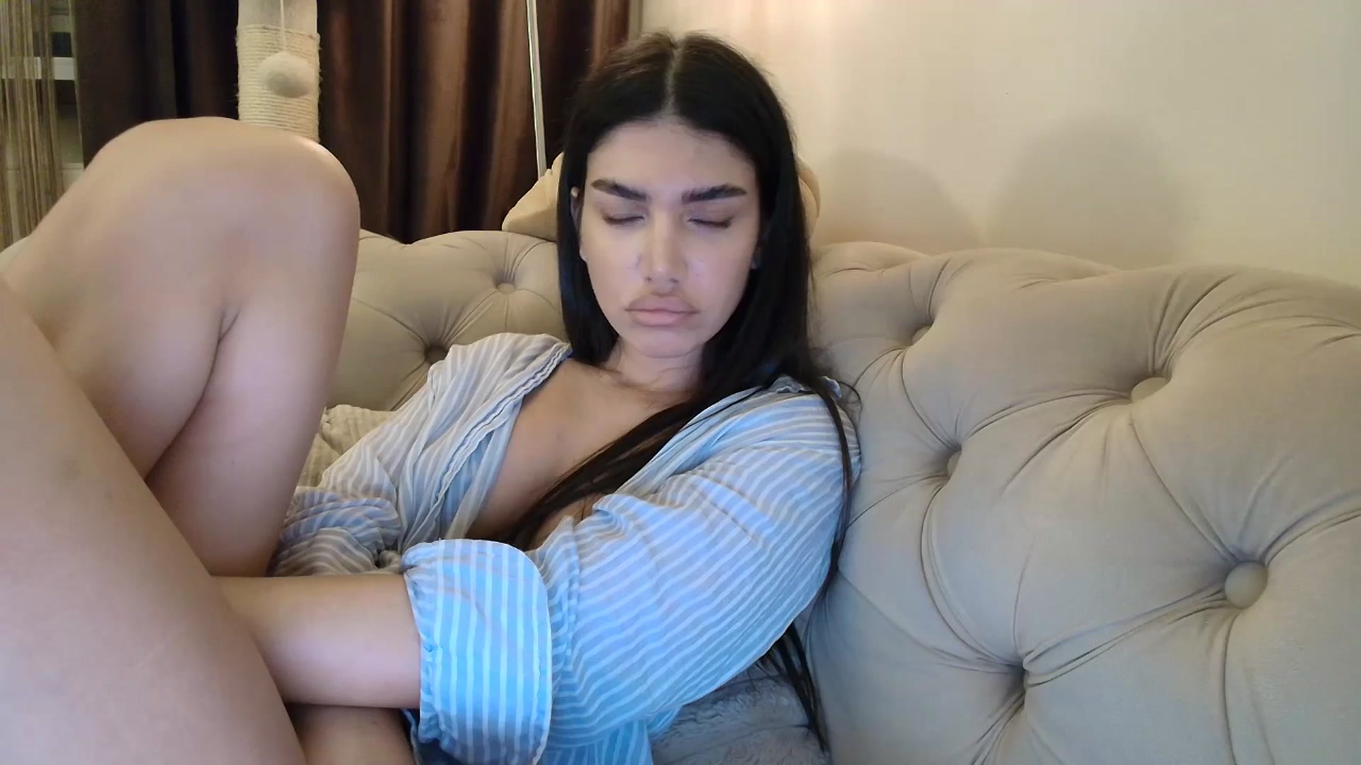 Gallery image thumbnail from SashaLopez's myfreecams stream on, 10/02/2025, 22:59 image 19 of 20