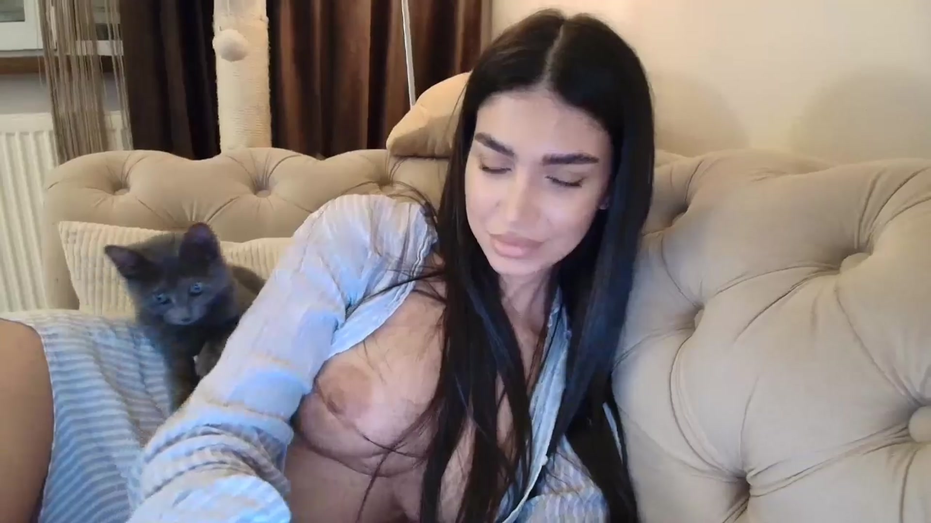 Gallery image thumbnail from SashaLopez's myfreecams stream on, 10/02/2025, 22:59 image 4 of 20
