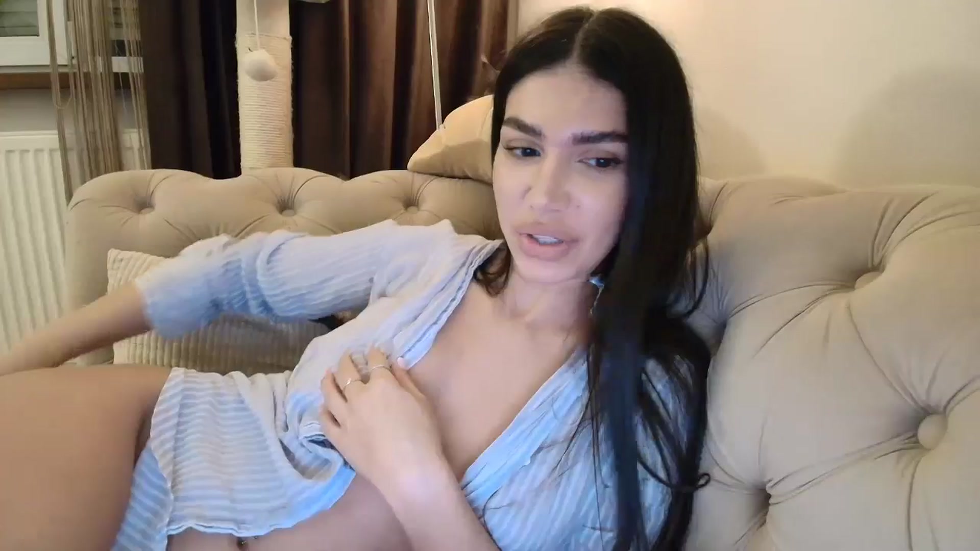 Gallery image thumbnail from SashaLopez's myfreecams stream on, 10/02/2025, 22:59 image 9 of 20