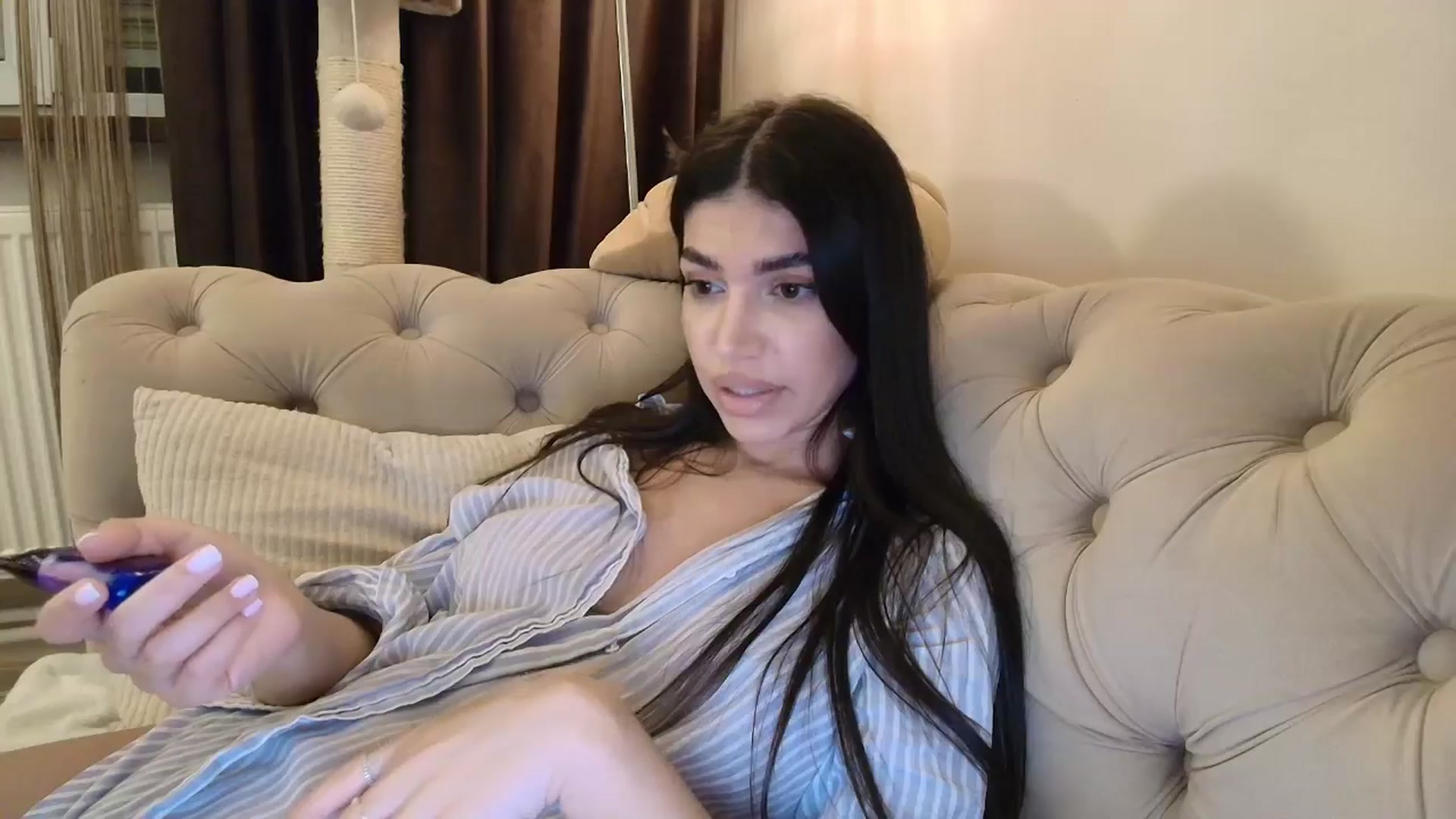 Gallery image thumbnail from SashaLopez's myfreecams stream on, 10/02/2025, 22:59 image 11 of 20