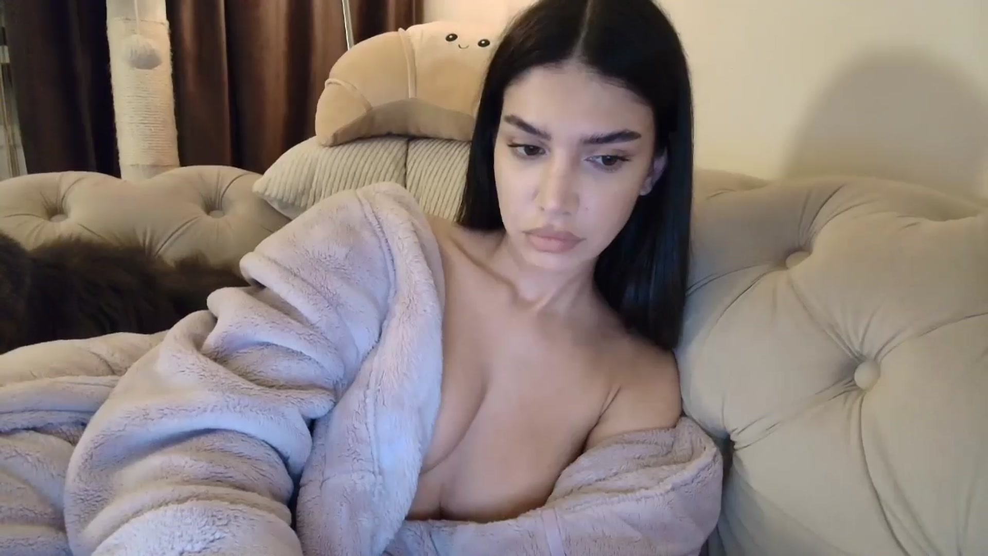 Gallery image thumbnail from SashaLopez's myfreecams stream on, 10/04/2025, 21:27 image 6 of 20