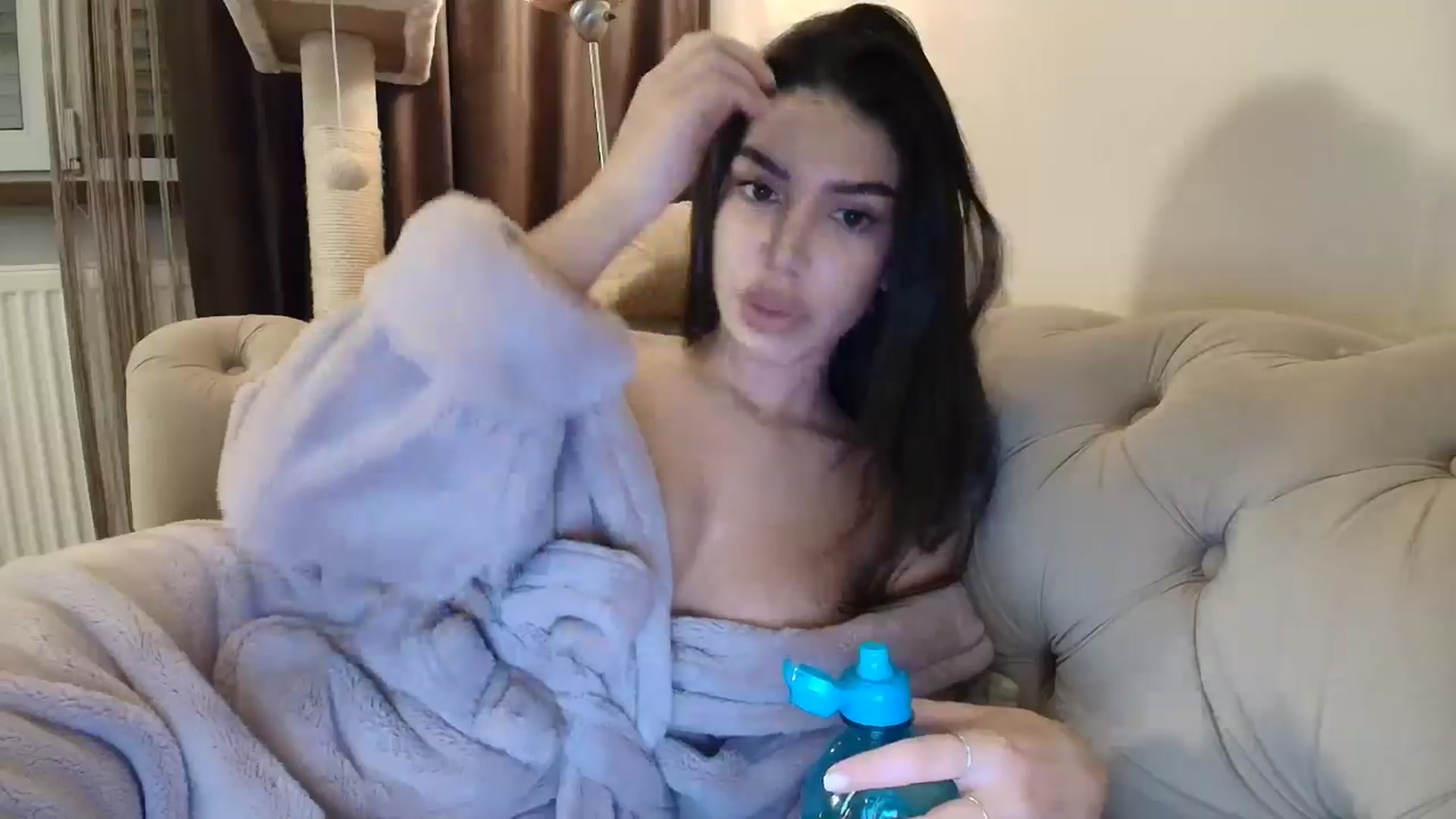 Gallery image thumbnail from SashaLopez's myfreecams stream on, 10/04/2025, 22:49 image 5 of 20