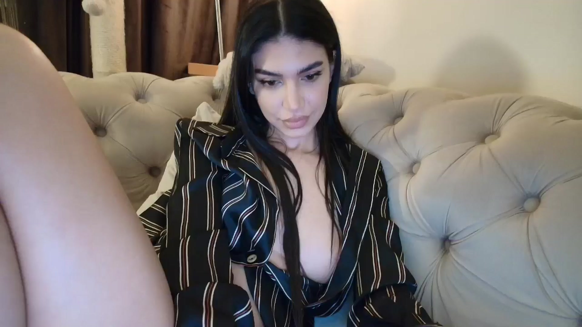 Gallery image thumbnail from SashaLopez's myfreecams stream on, 10/09/2025, 20:50 image 8 of 20