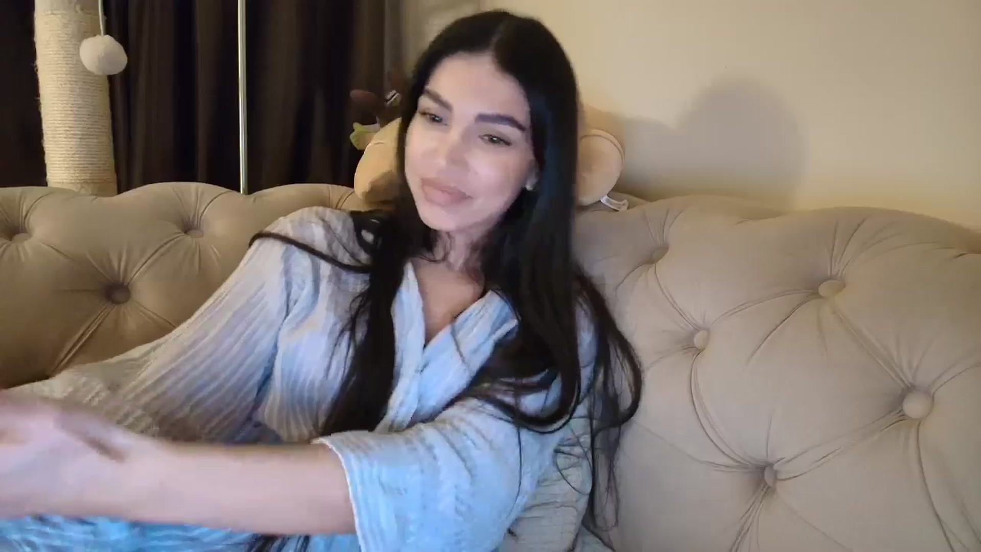 Gallery image thumbnail from SashaLopez's myfreecams stream on, 10/24/2025, 21:06 image 13 of 20