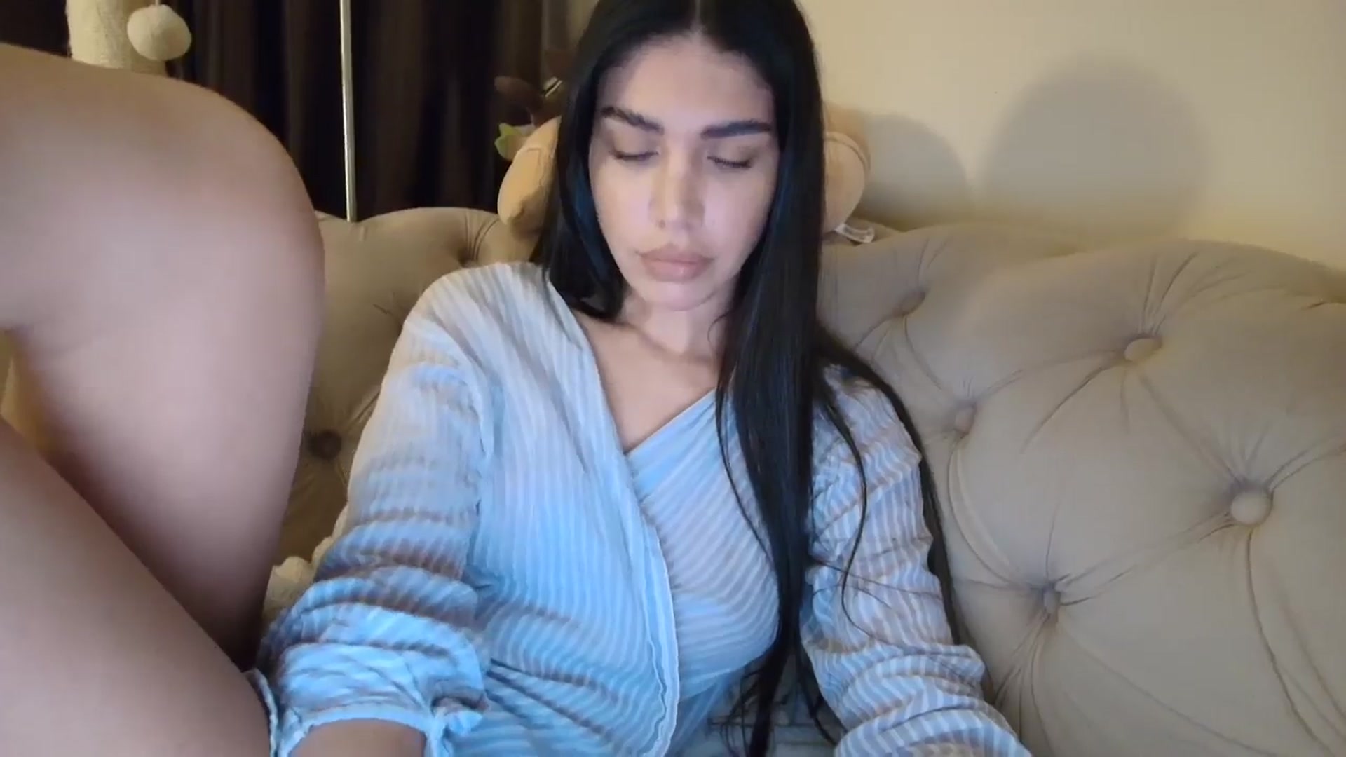 Gallery image thumbnail from SashaLopez's myfreecams stream on, 10/24/2025, 22:27 image 12 of 20