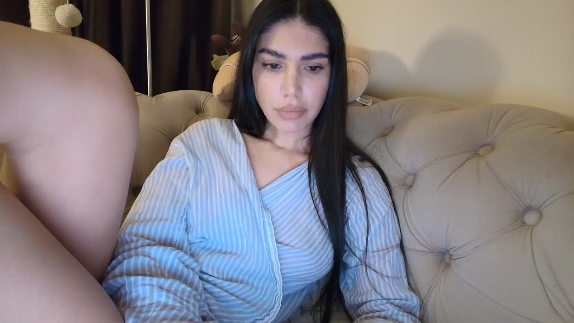 Gallery image thumbnail from SashaLopez's myfreecams stream on, 10/24/2025, 22:27 image 13 of 20