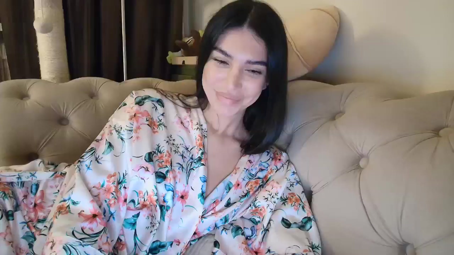 Gallery image thumbnail from SashaLopez's myfreecams stream on, 10/25/2025, 22:23 image 2 of 20