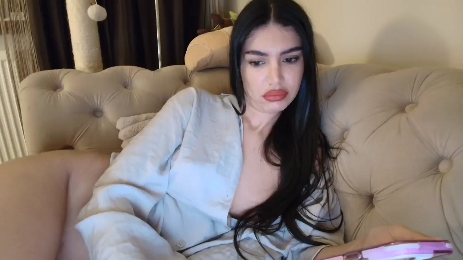 Gallery image thumbnail from SashaLopez's myfreecams stream on, 11/03/2025, 24:42 image 14 of 20