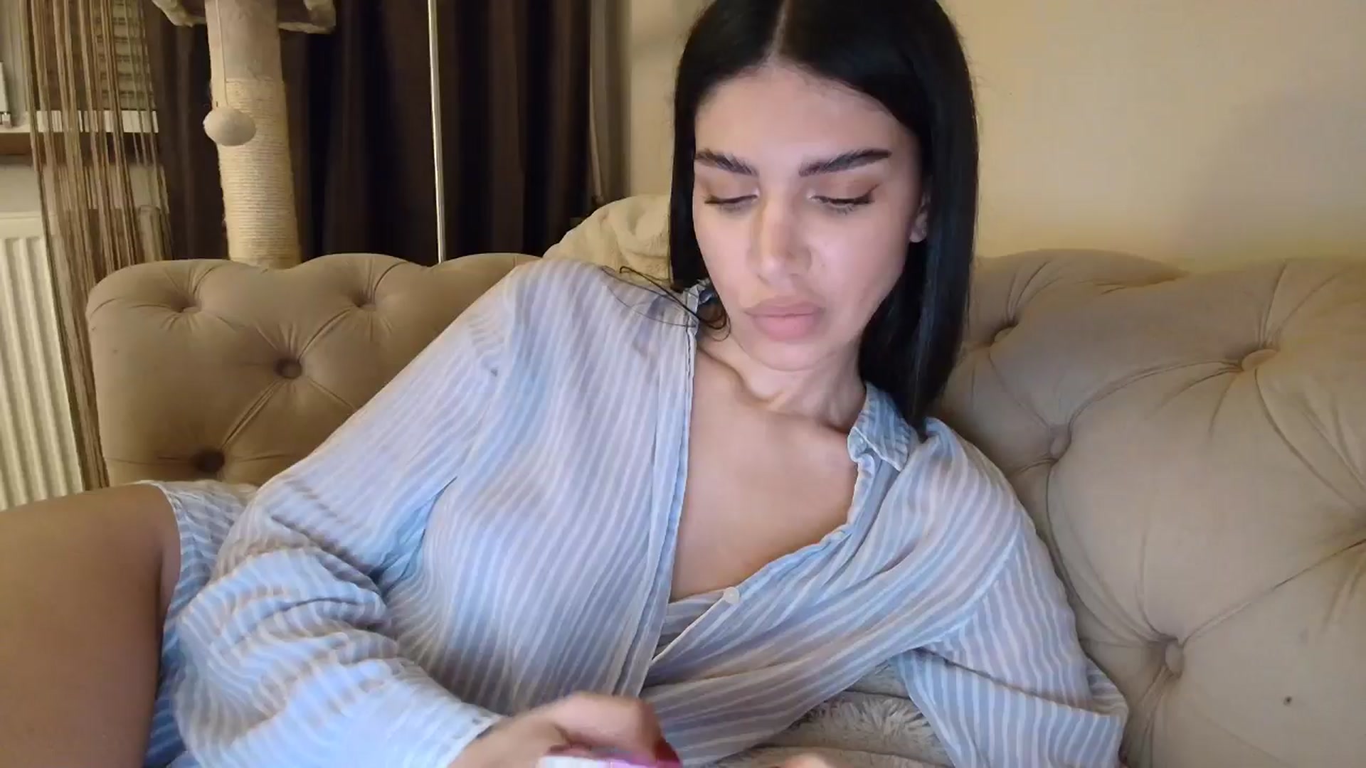 Gallery image thumbnail from SashaLopez's myfreecams stream on, 11/17/2025, 24:15 image 12 of 20