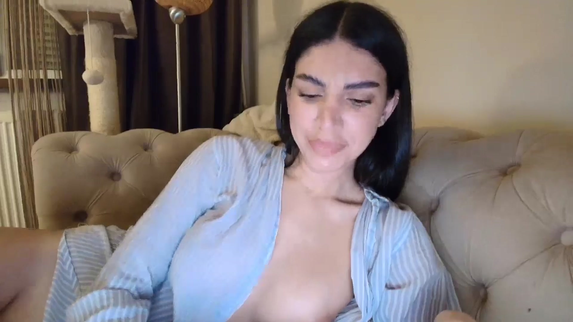 Gallery image thumbnail from SashaLopez's myfreecams stream on, 11/17/2025, 24:15 image 3 of 20