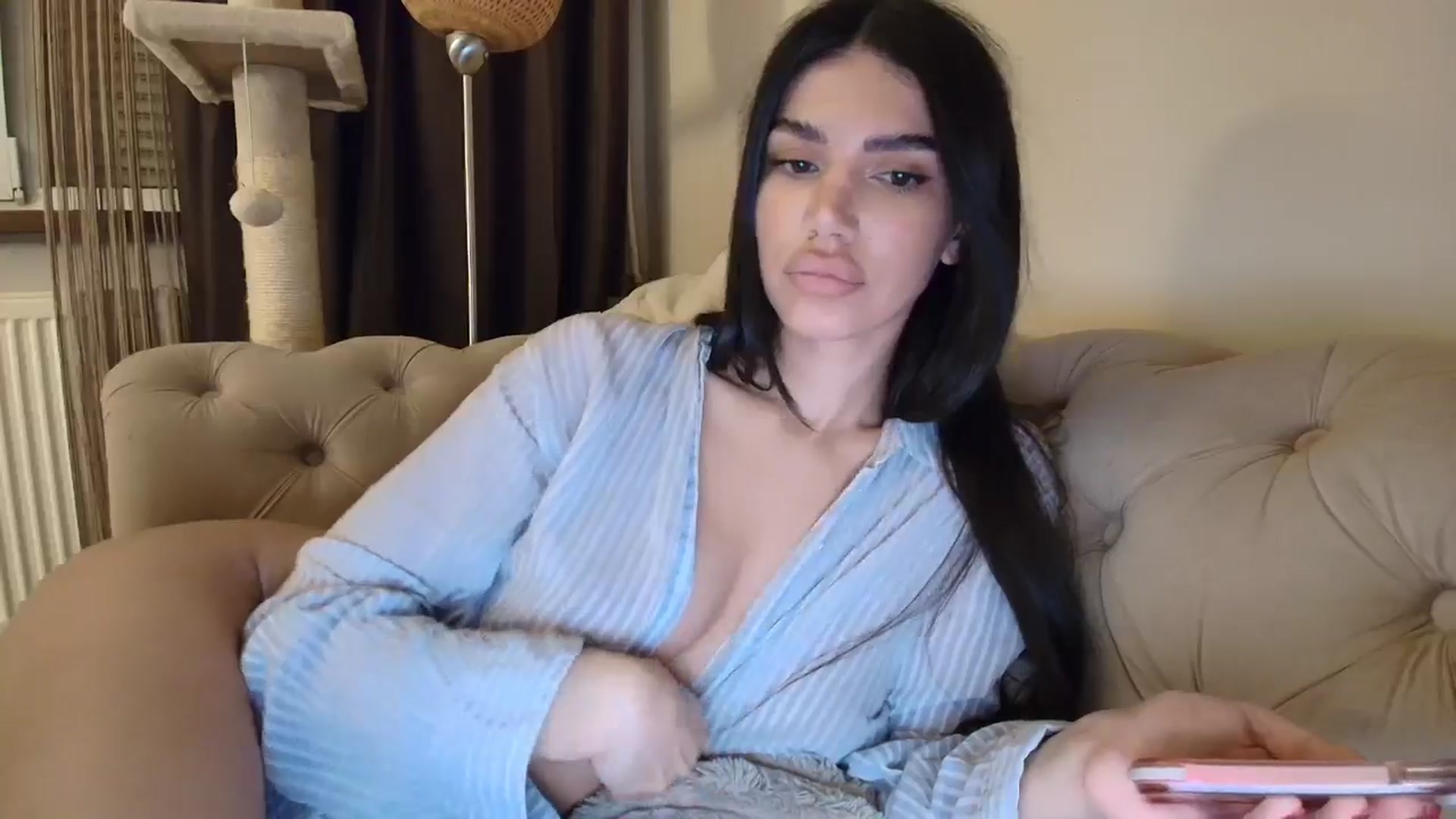 Gallery image thumbnail from SashaLopez's myfreecams stream on, 11/17/2025, 24:15 image 4 of 20