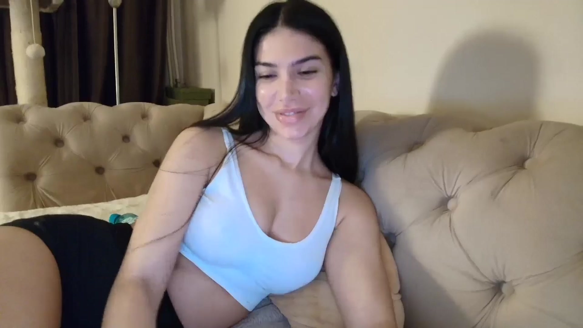 Gallery image thumbnail from SashaLopez's myfreecams stream on, 11/24/2025, 01:19 image 16 of 20