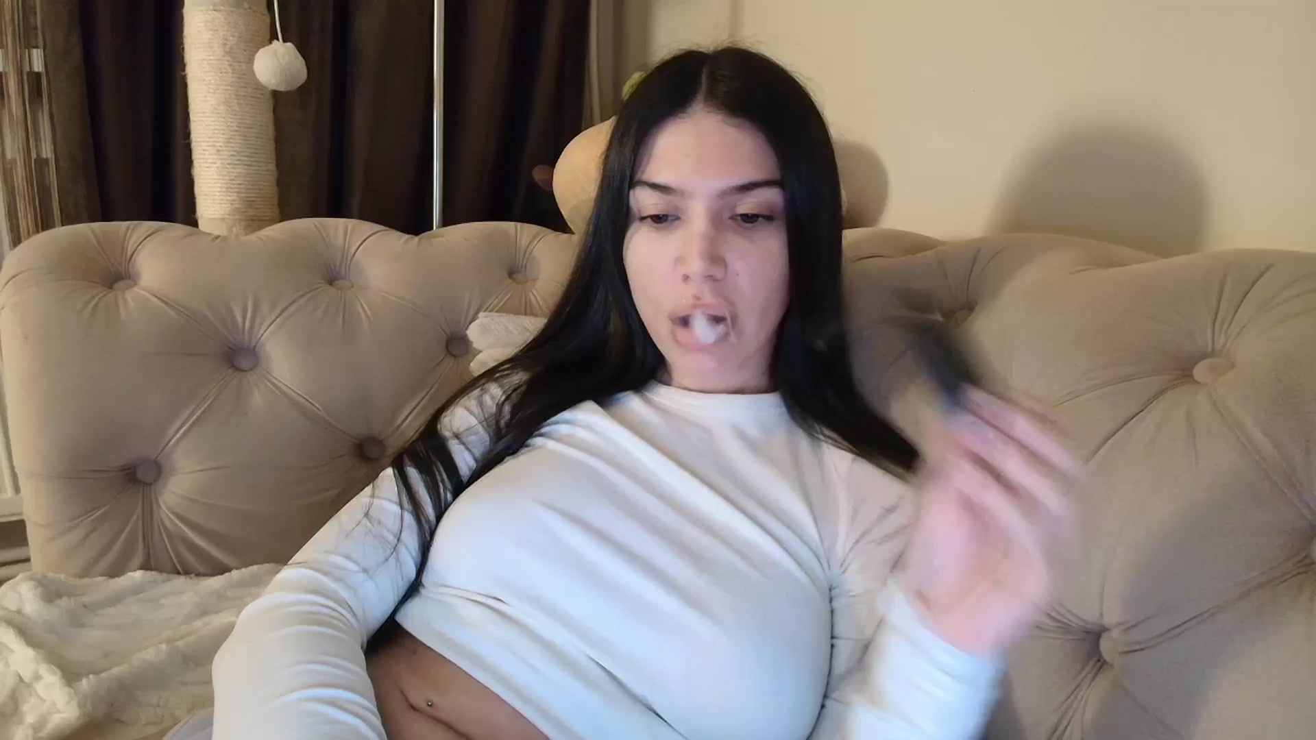 Gallery image thumbnail from SashaLopez's myfreecams stream on, 12/04/2025, 24:01 image 1 of 20