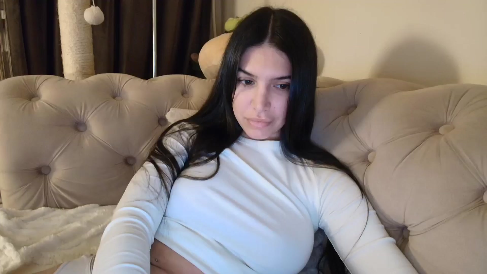 Gallery image thumbnail from SashaLopez's myfreecams stream on, 12/04/2025, 24:01 image 3 of 20