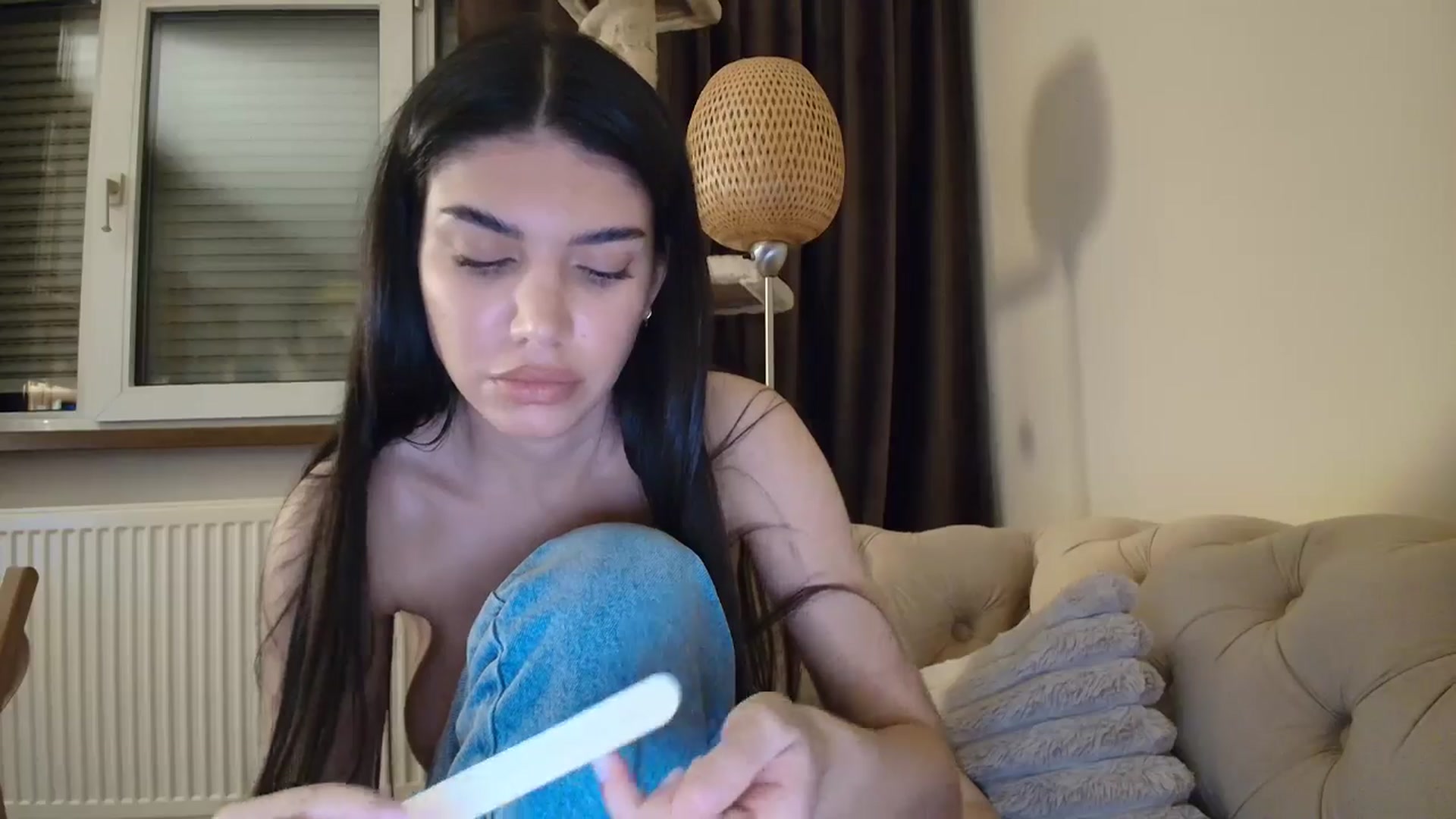 Gallery image thumbnail from SashaLopez's myfreecams stream on, 12/22/2025, 24:38 image 13 of 20